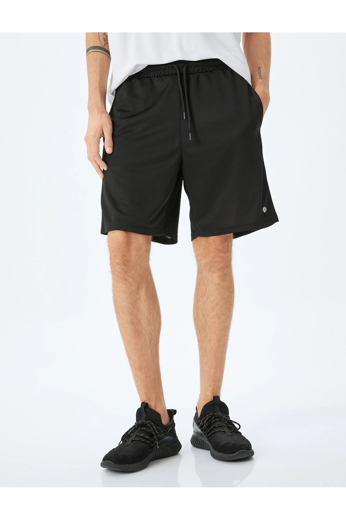 Beli Bağcıklı Cep Detaylı Spor Şort