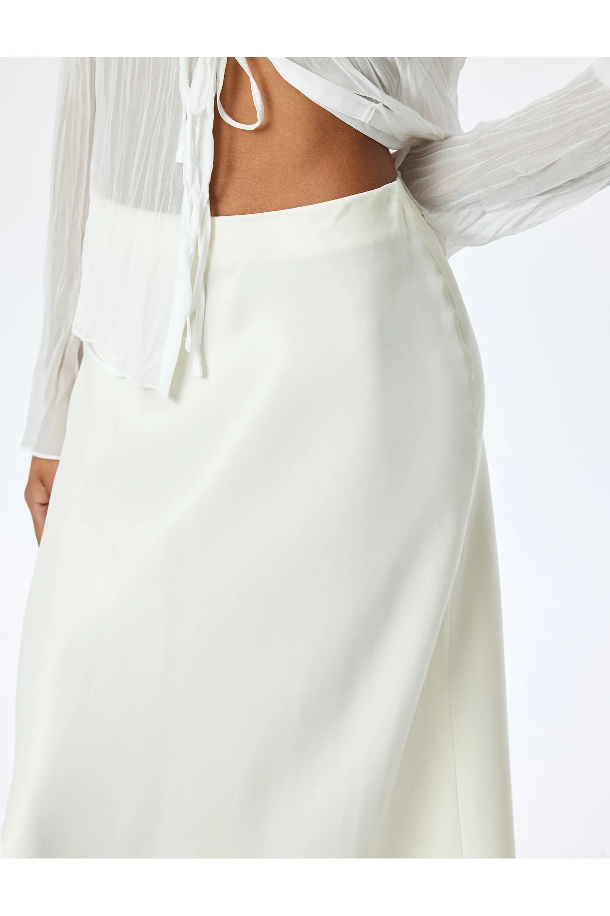 Standart Bel A Kesim Uzun Saten Etek