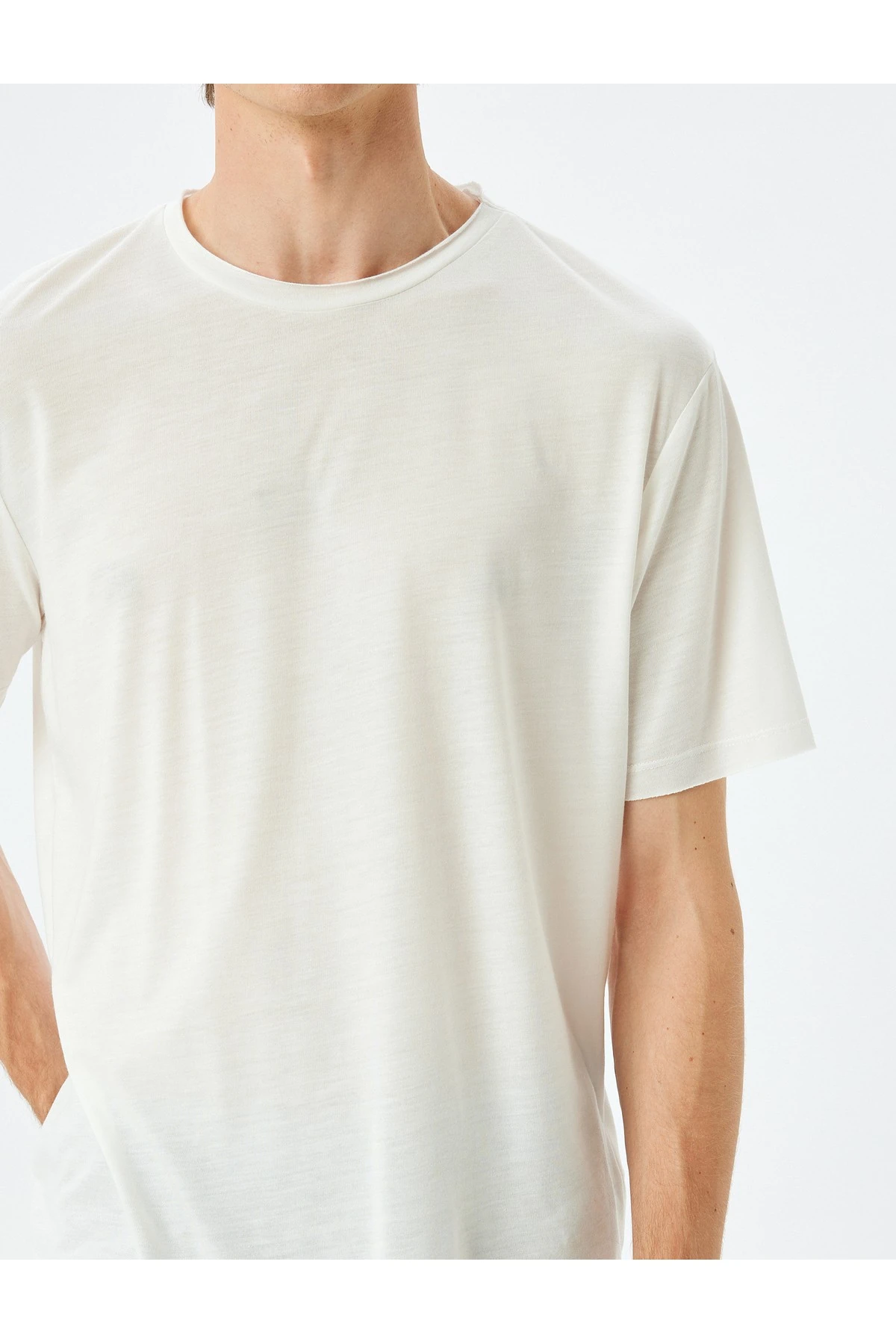 Kısa Kollu Bisiklet Yaka Viskon Karışımlı Beyaz Erkek T-Shirt 5SAM10032HK