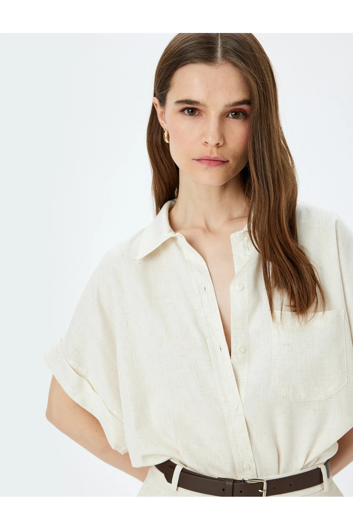 Tek Cep Detaylı Keten Karışımlı Kısa Kollu Gömlek