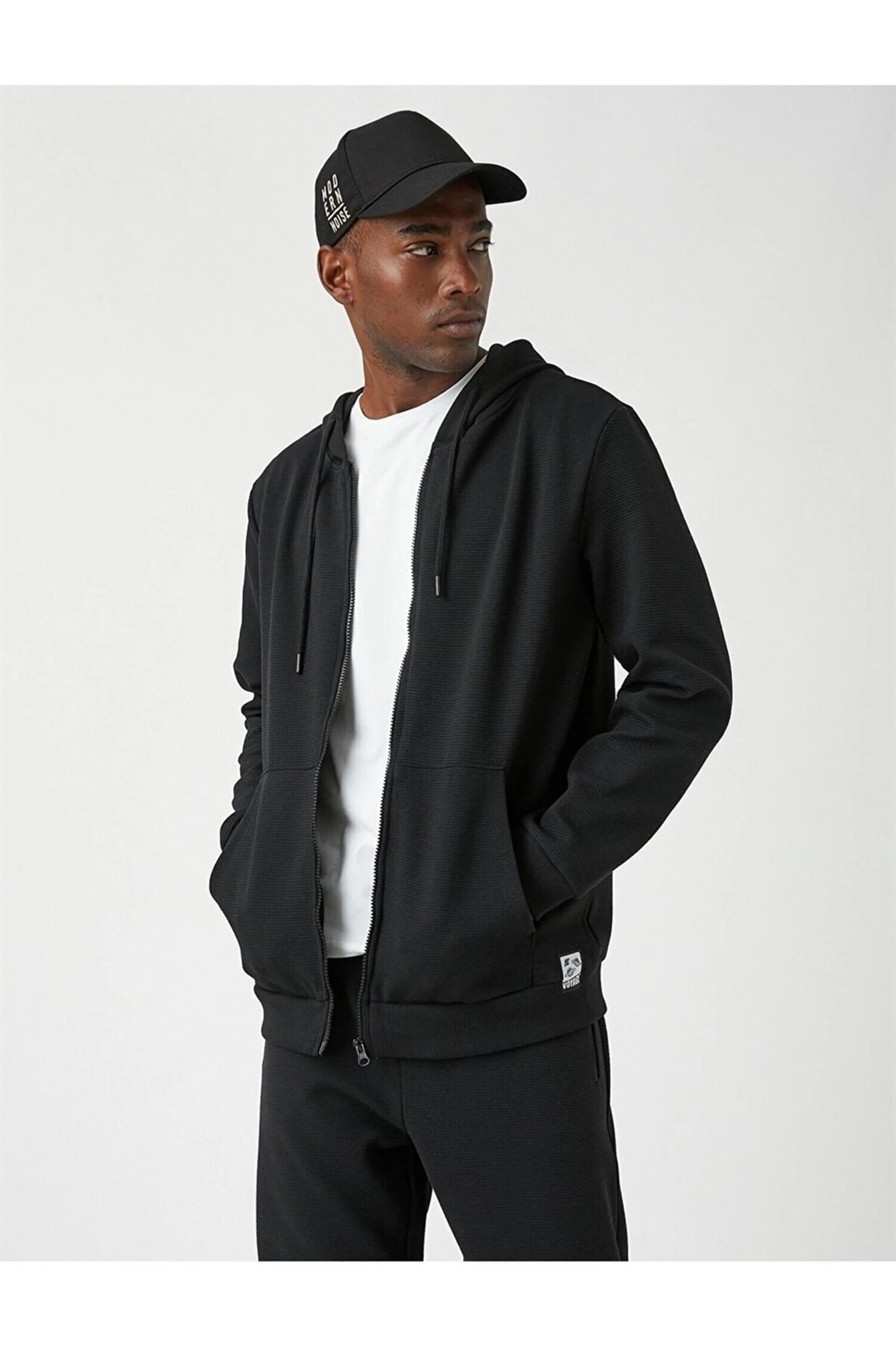 Dokulu Kapşonlu Fermuarlı Sweatshirt