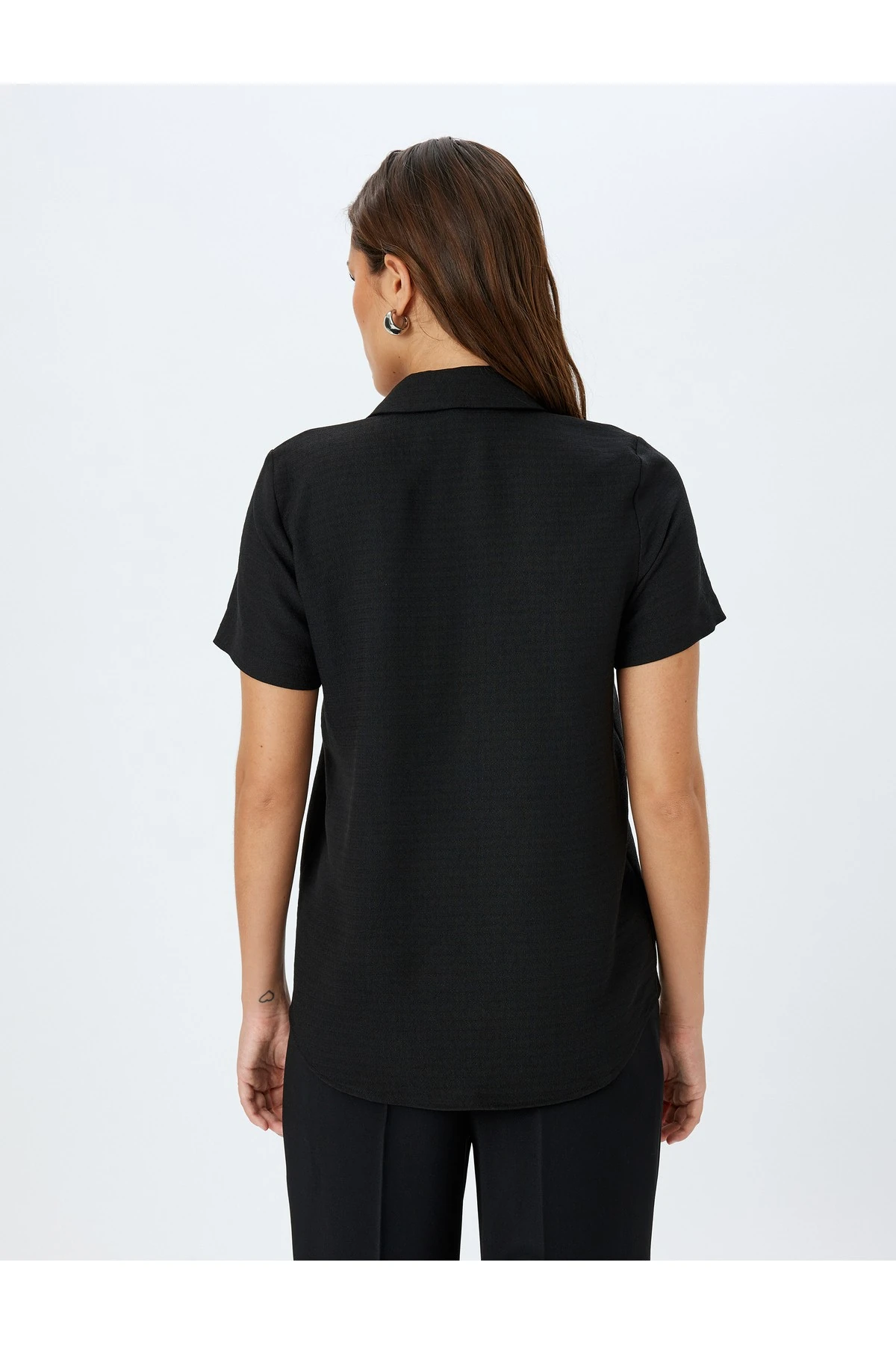 Klasik Yaka Kısa Kollu Gömlek