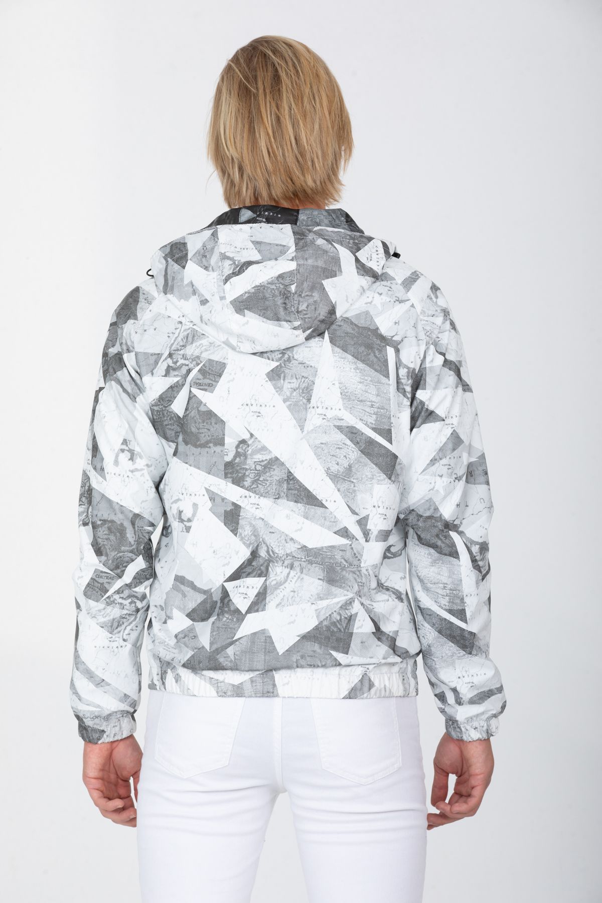 Erkek Beyaz Kapüşonlu Desenli Suni Deri Kumaşlı Astarlı Baharlık Mont 8069