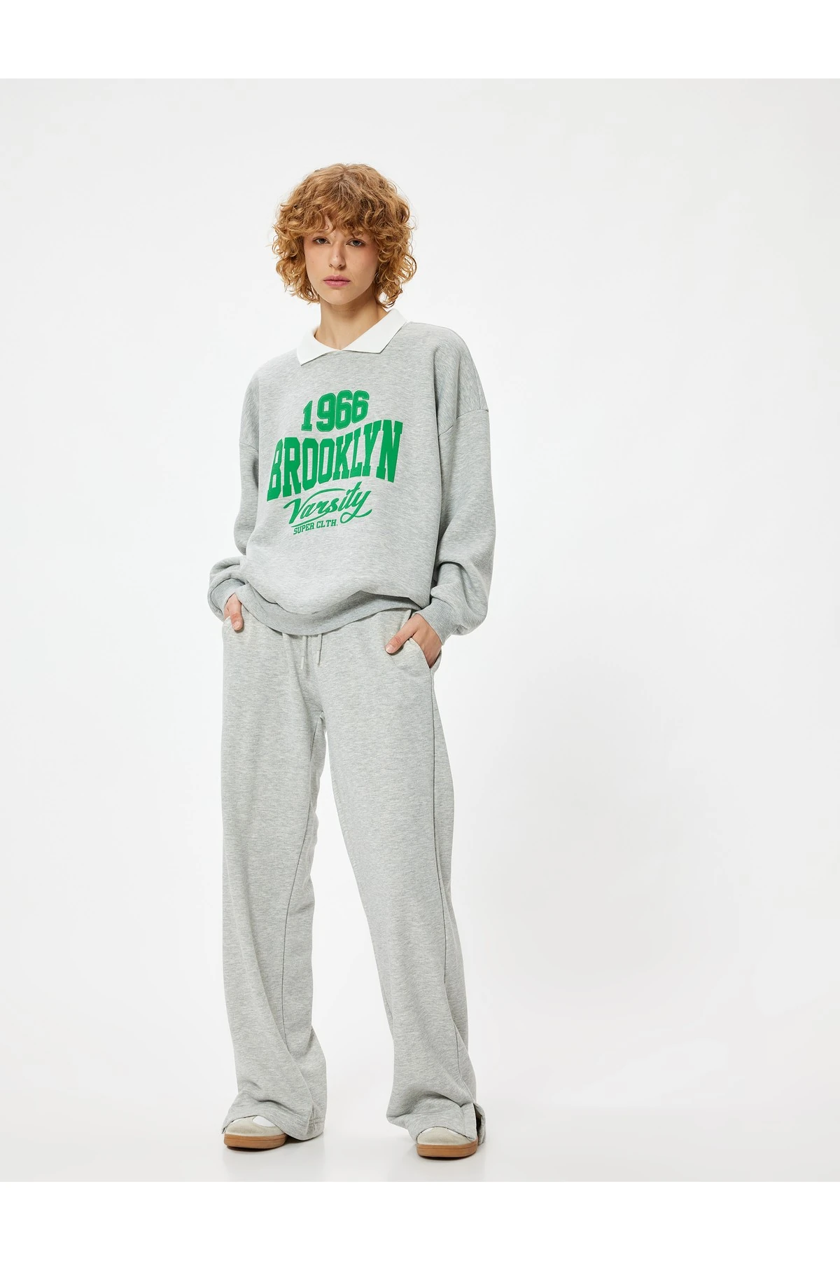 Şardonlu Polo Yaka Sweatshirt Oversize Kolej Baskılı Uzun Kollu