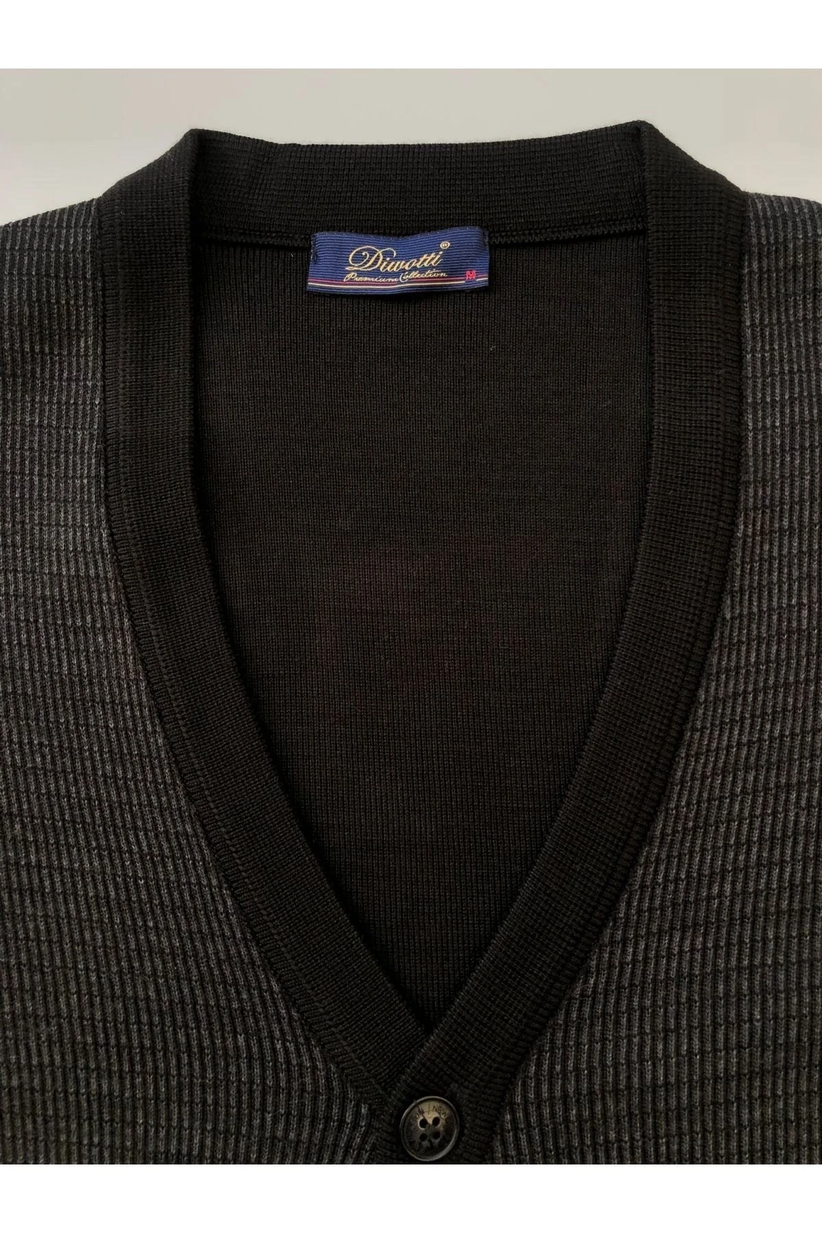 Dvt Çelik Örme Akrilik Düğme Ve Cep Detaylı Hırka Bej