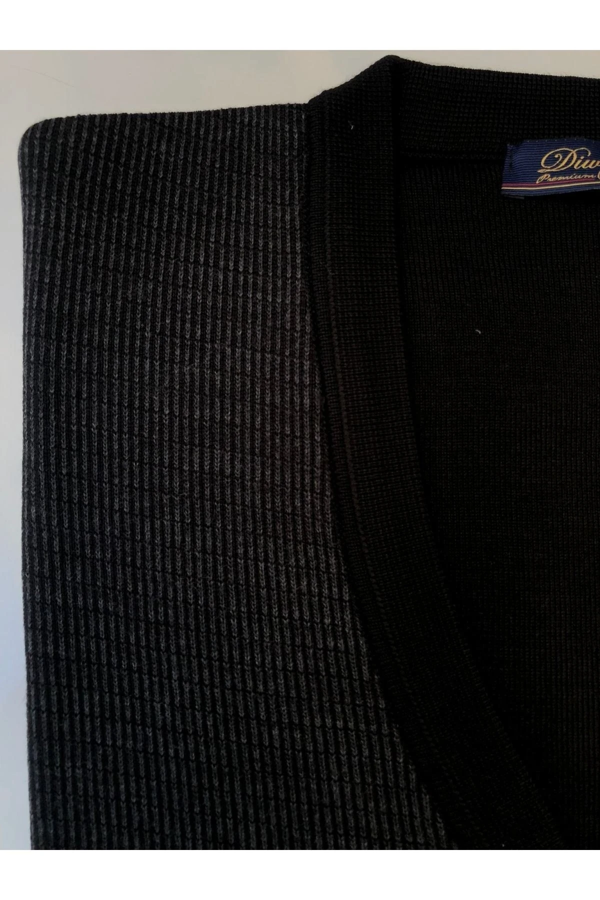 Dvt Çelik Örme Akrilik Düğme Ve Cep Detaylı Hırka Bej