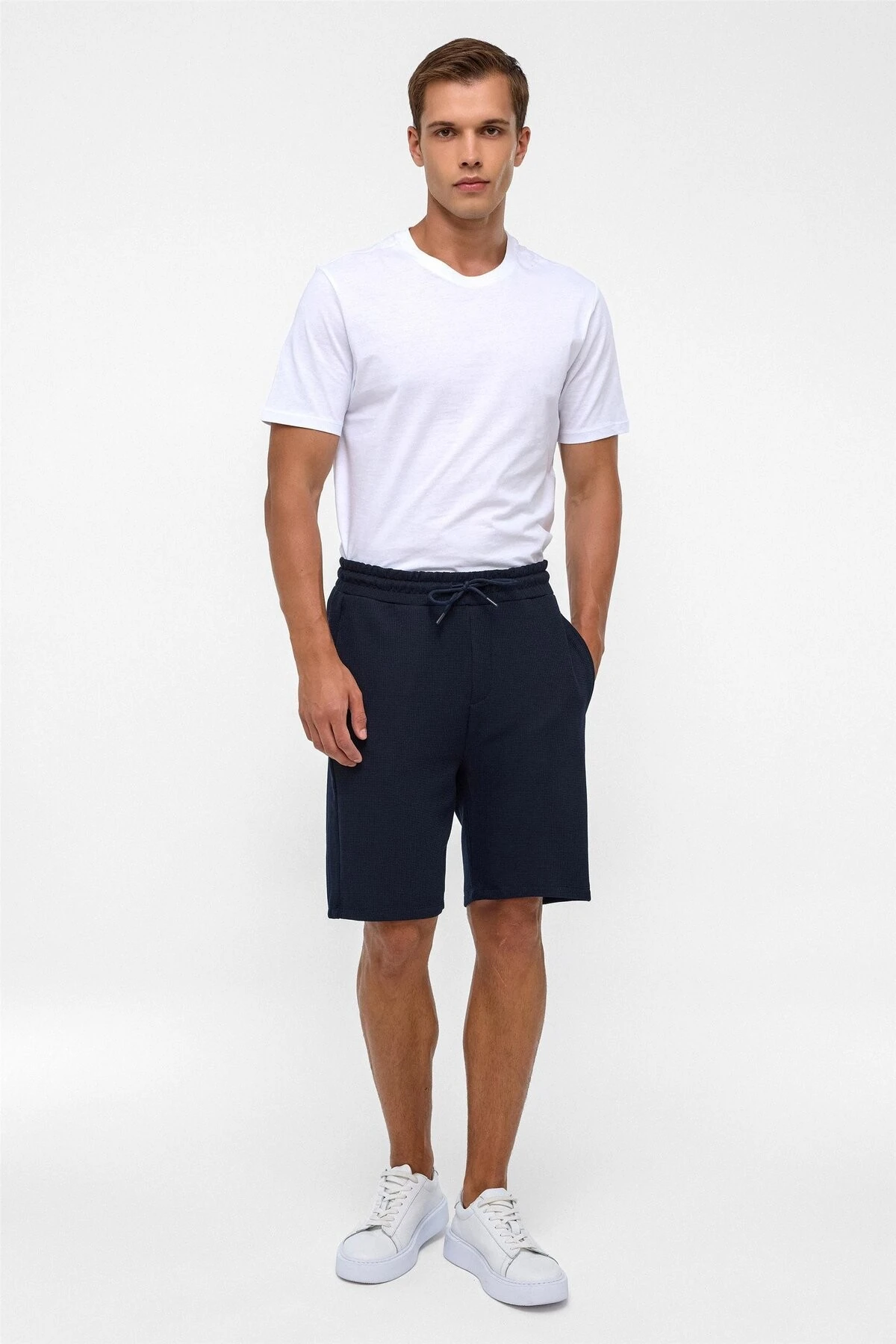 Siyah Regular Armürlü Örme Şort