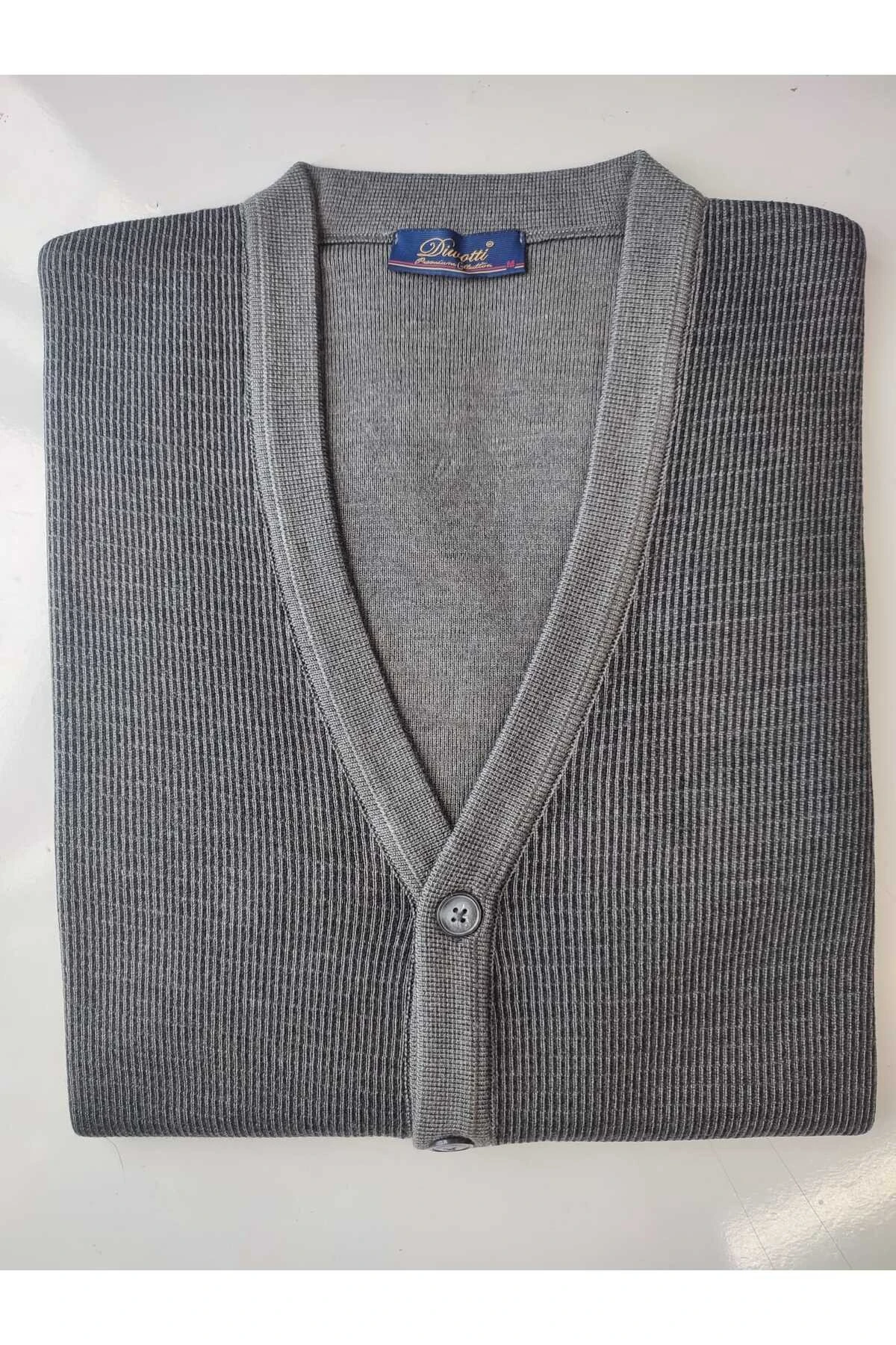 Dvt Çelik Örme Akrilik Düğme Ve Cep Detaylı Hırka Bej