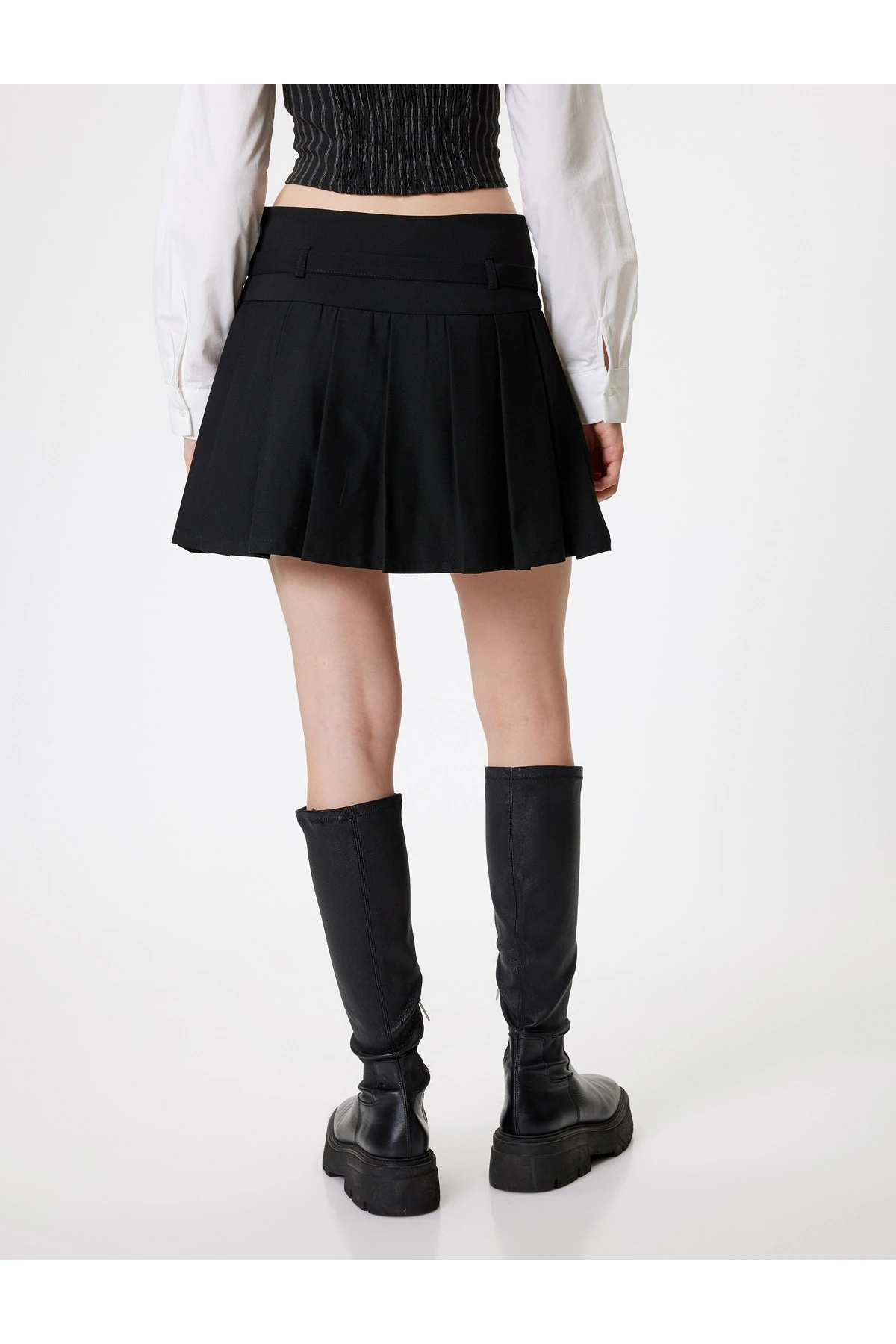 Mini Pileli Etek Kemer Detaylı Standart Bel Slim Fit