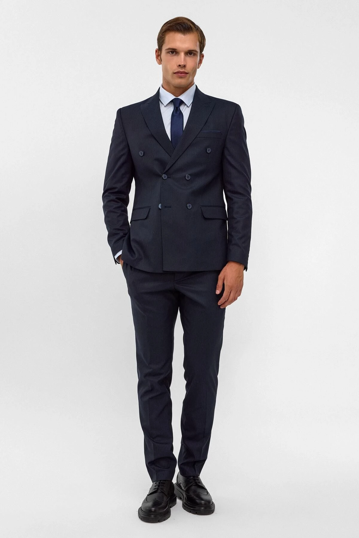 Lacivert Slim Fit Desenli Sivri Yaka 6 Drop Klasik Takım Elbise