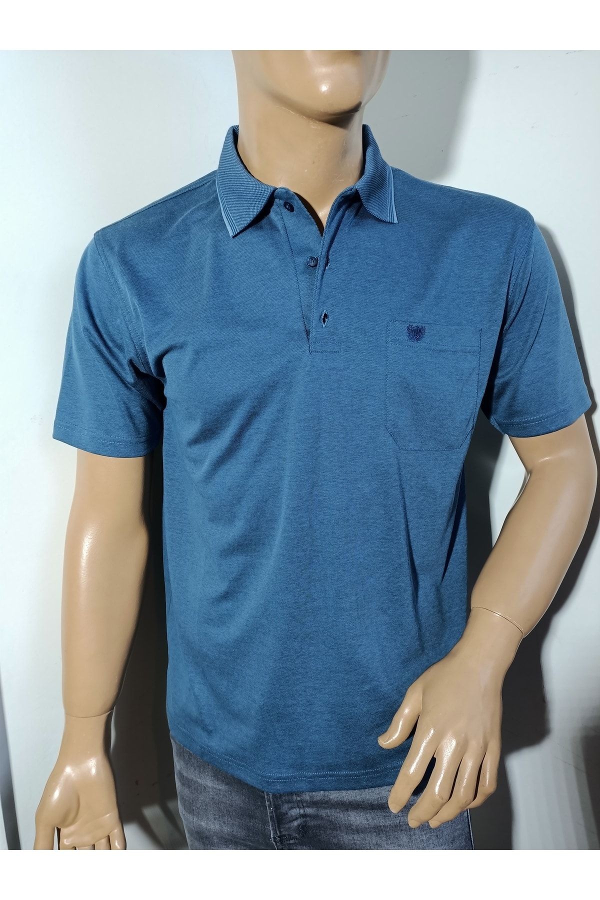Klasik Tek Cep Yakalı T-shirt