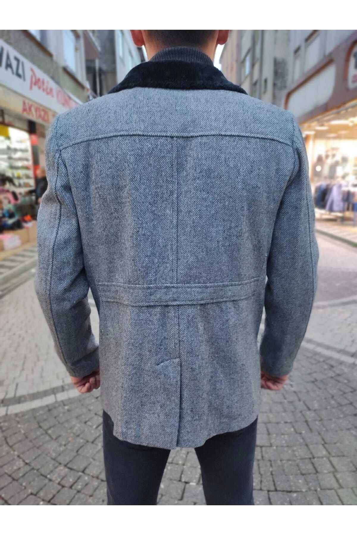 Retro Cep Ve Fermuar Detaylı Kürklü Yaka Kaşe Kaban Palto Gri