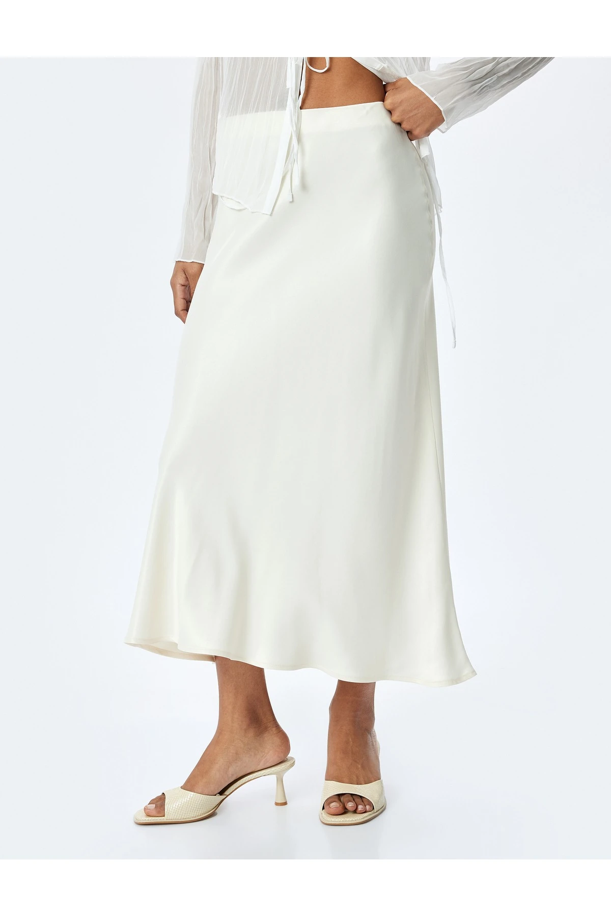 Standart Bel A Kesim Uzun Saten Etek