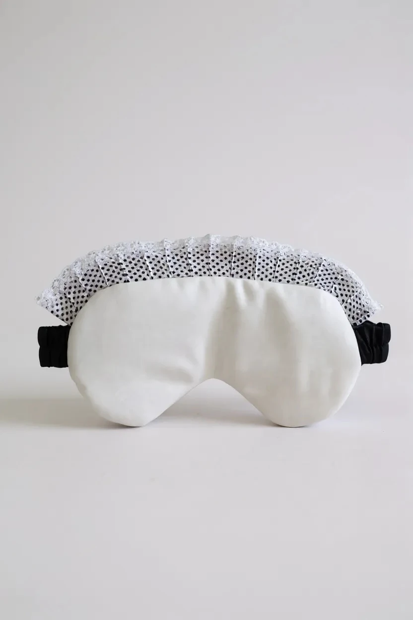 Uyku Maskesi – Beyaz Puantiye Detaylı | 888 Balance 