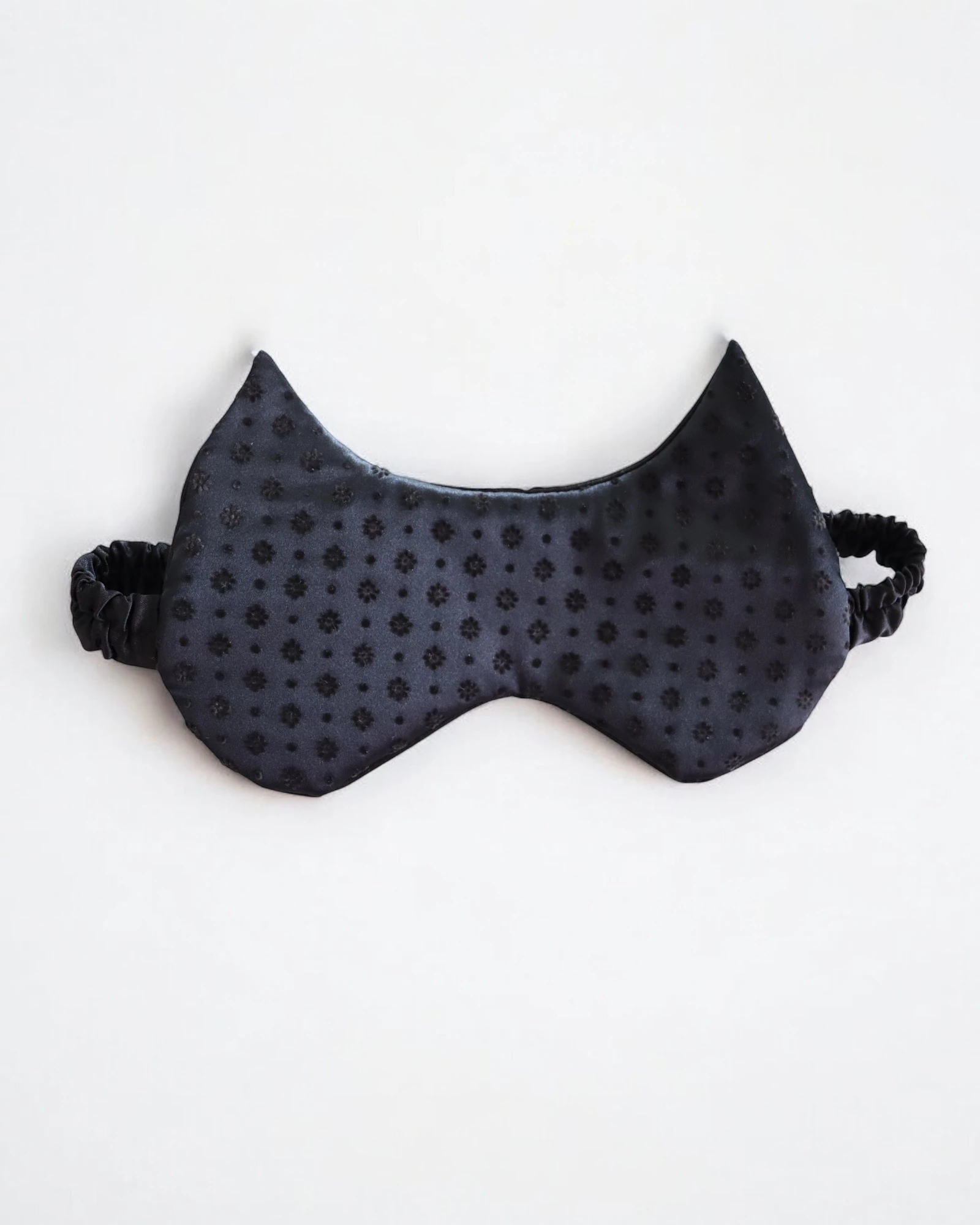 Uyku Maskesi – Siyah Saten Cat Style | 888 Balance 