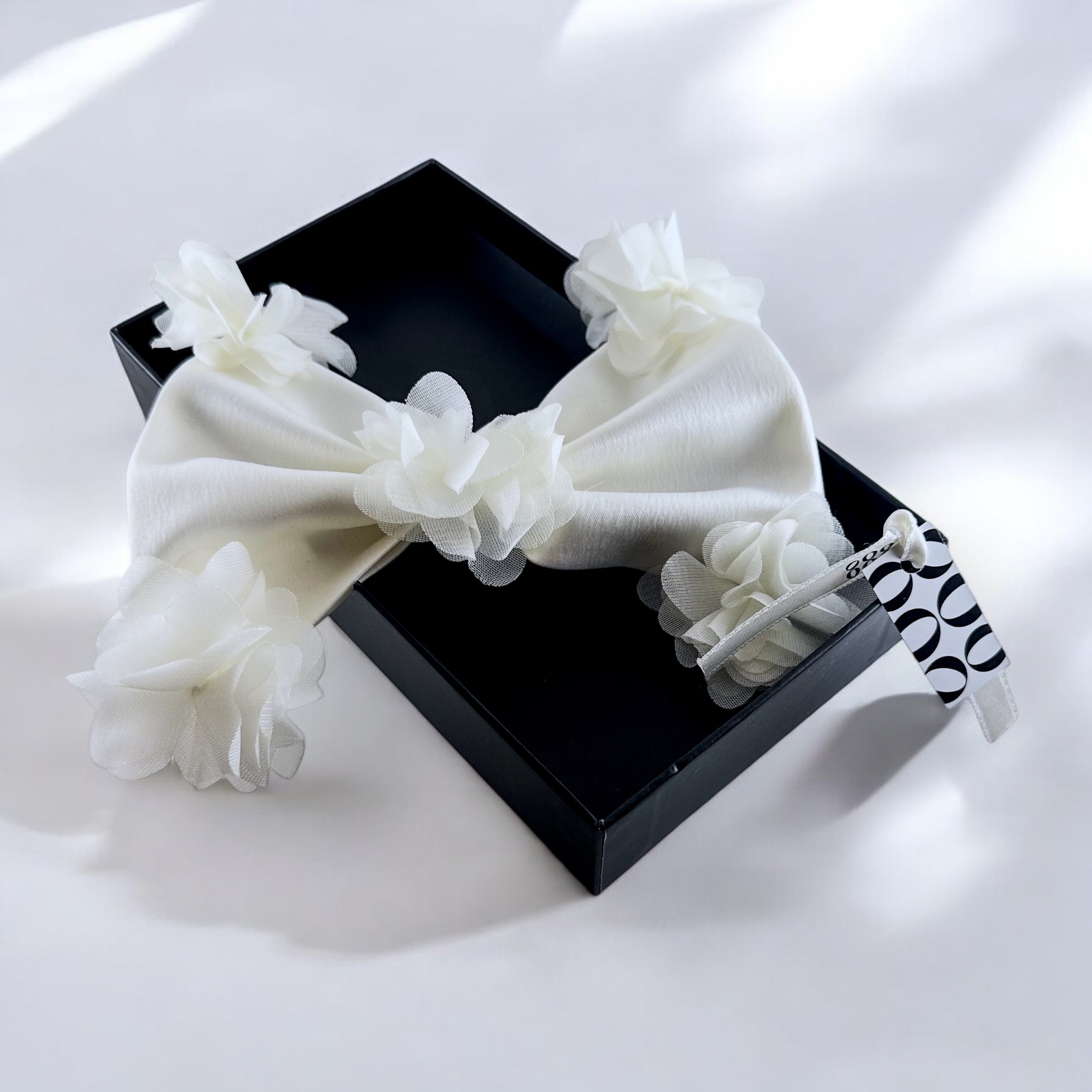 Kadın Çiçekli Bridal Fiyonk Toka