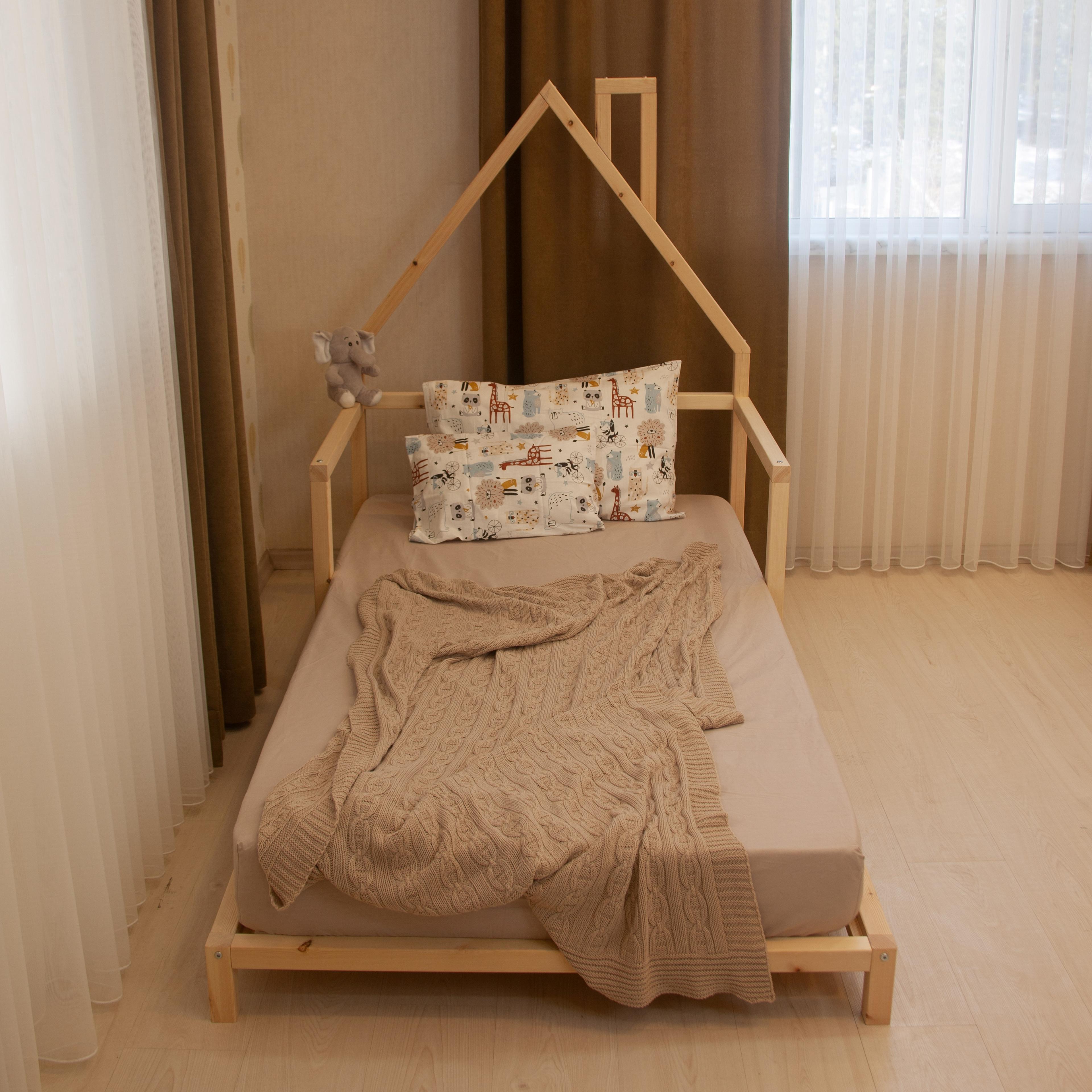 Lady Montessori Bed