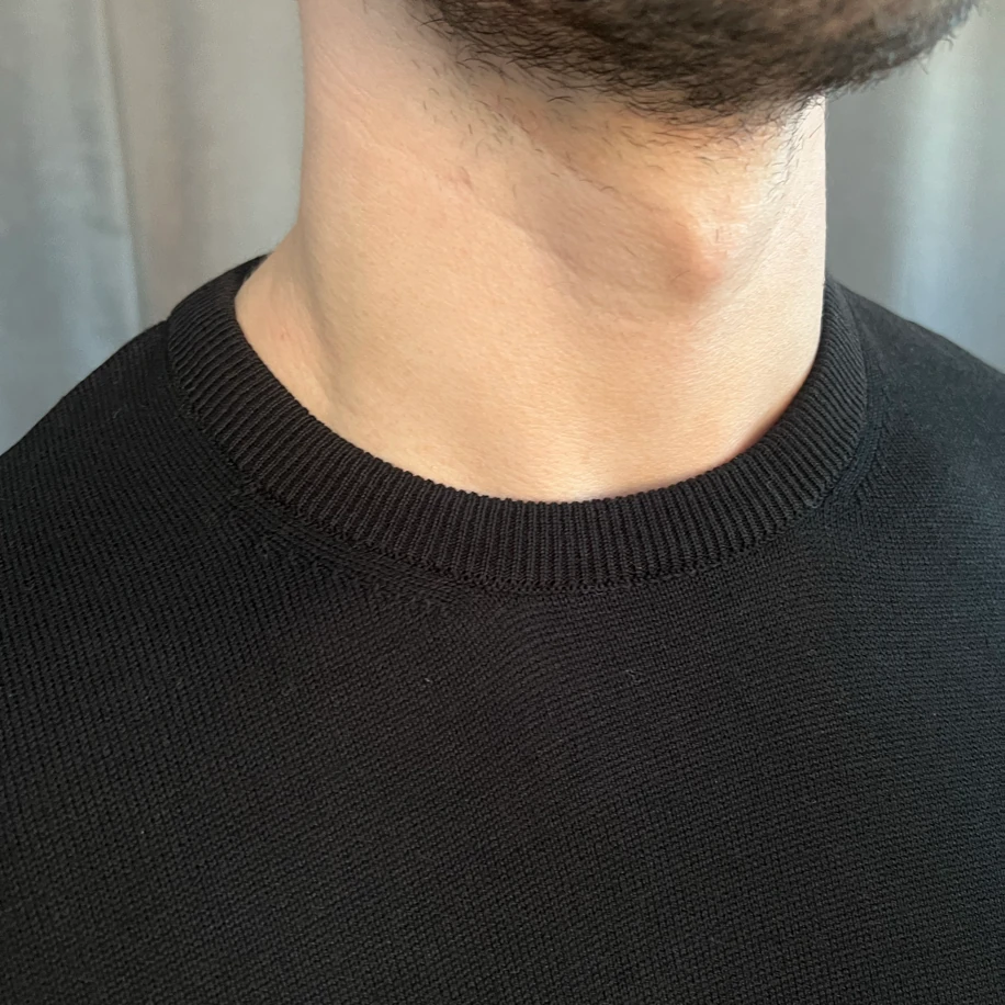 Basic Bisiklet Yaka Triko- Siyah