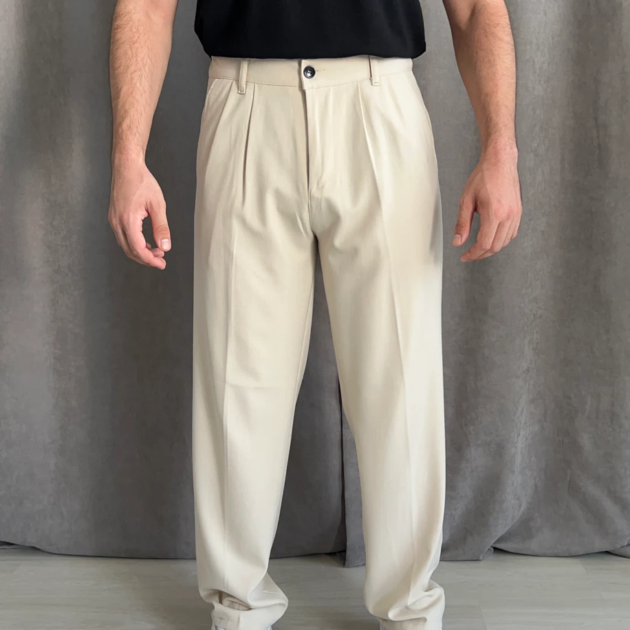 Pile Detaylı Beli Lastikli Baggy Kalıp Kumaş Pantolon - Bej