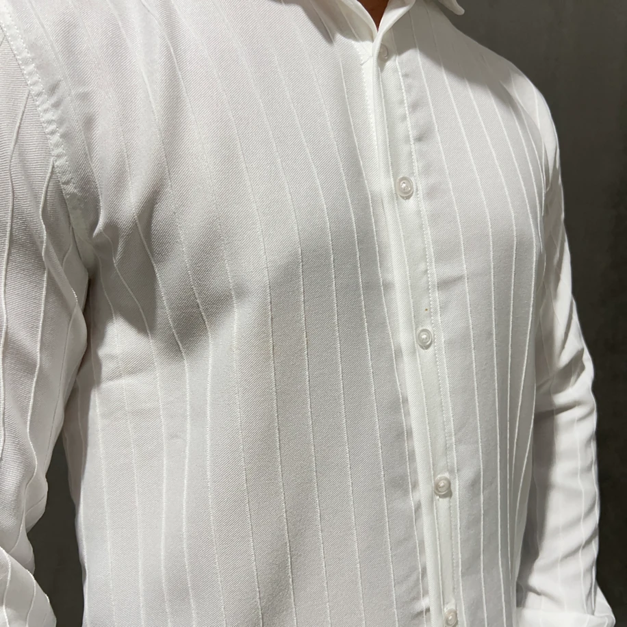 Beyaz Çizgili Klasik Fit Gömlek