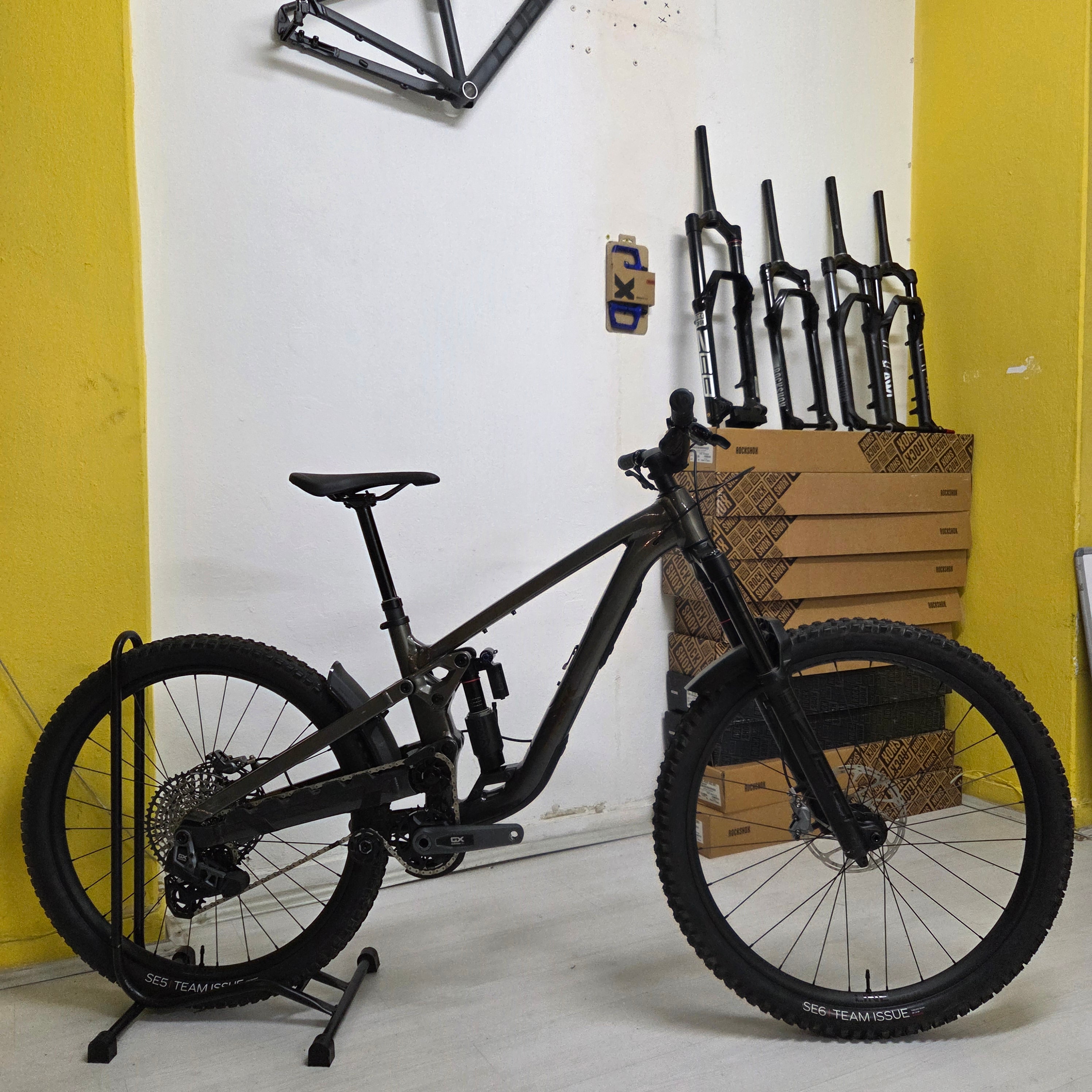 Trek Slash 9 GX AXS T-Type Gen 6 2025 Sıfır Enduro