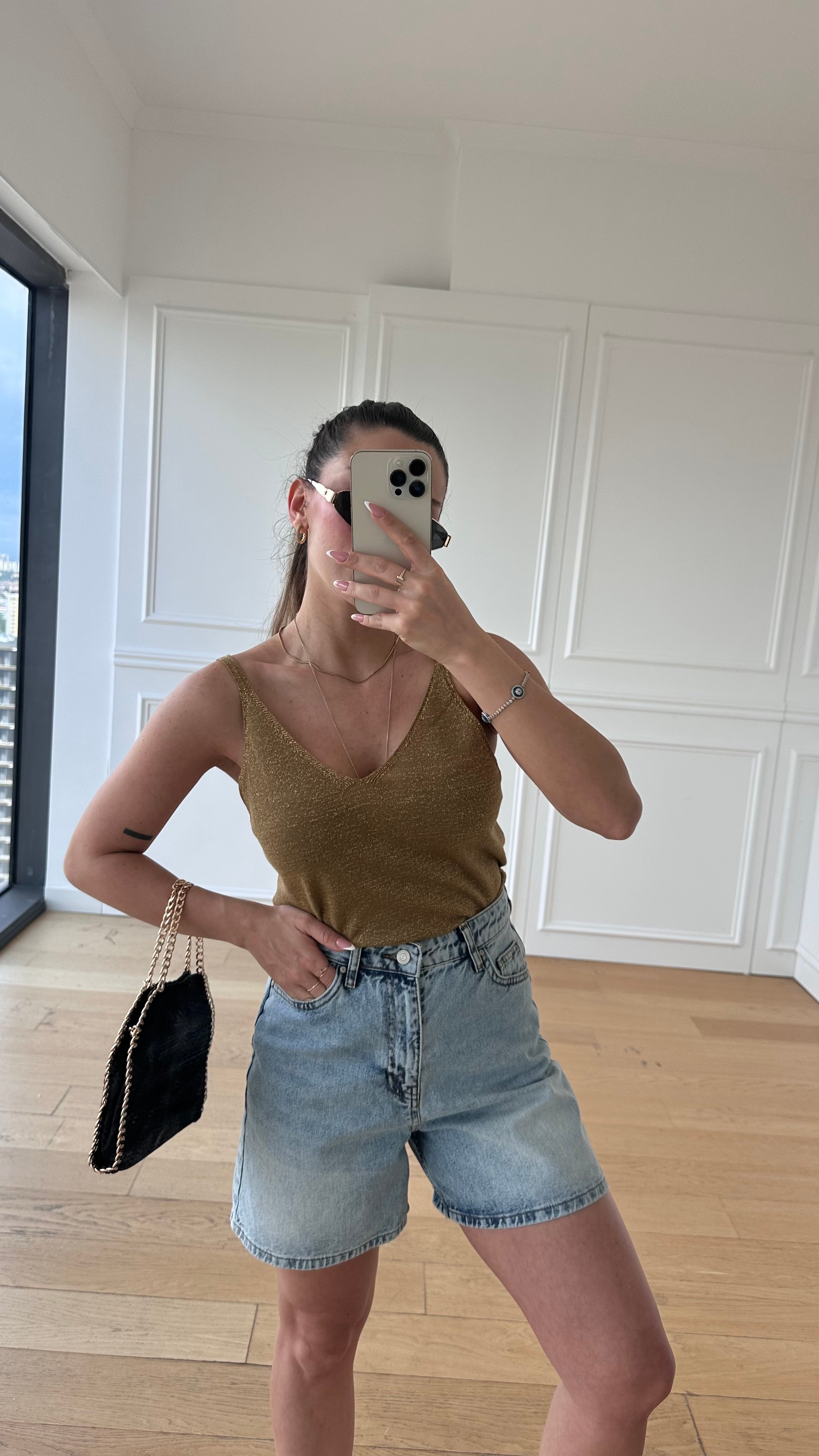 Simli Askılı Bluz