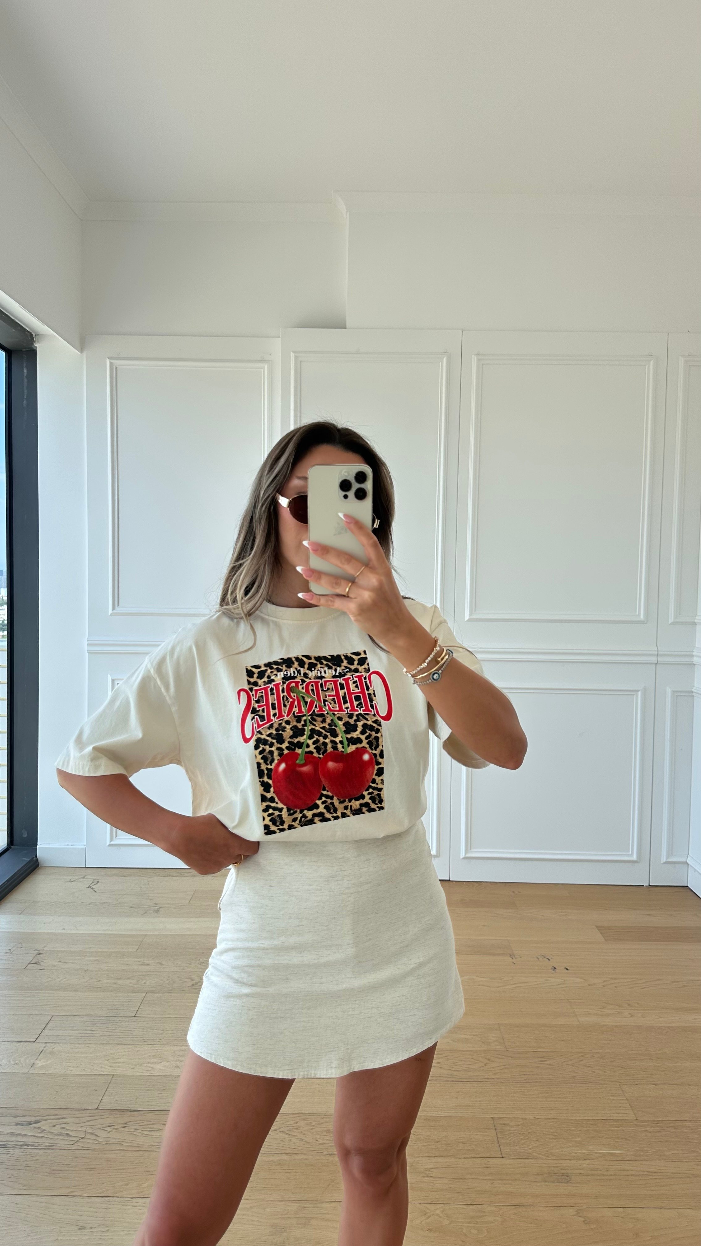 Leo Cherries T-shirt 