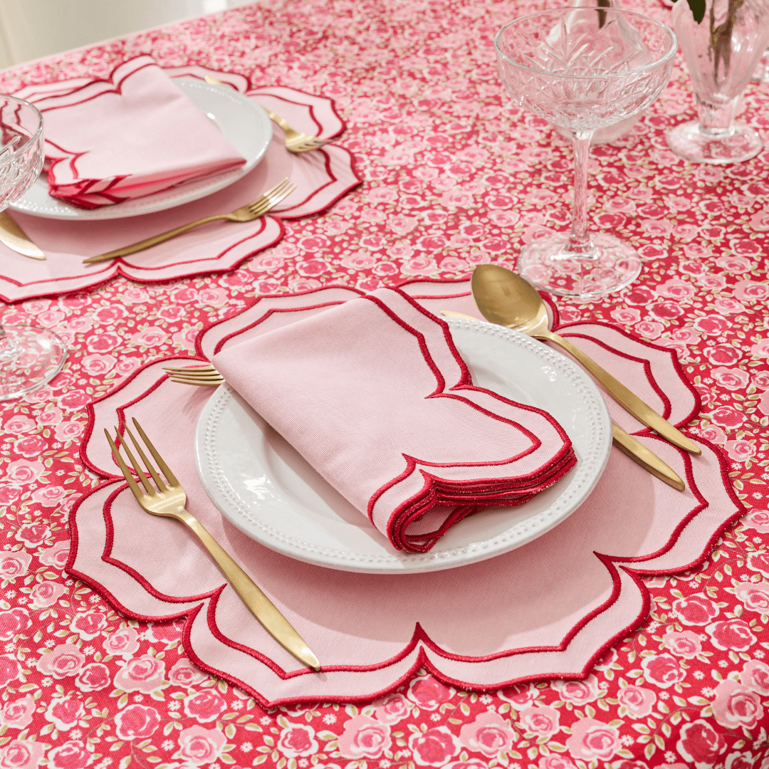 Pembe Kırmızı Fiona Amerikan Servisi ve Yemek Peçetesi