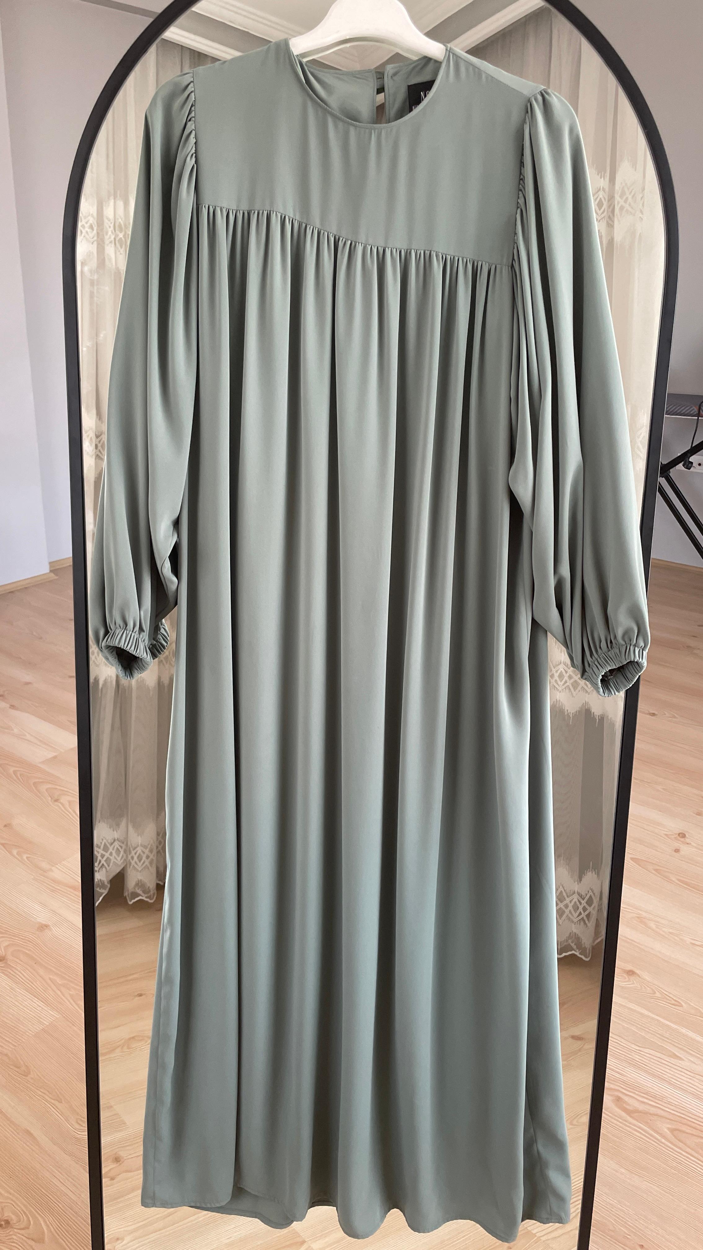 mint yeşili üstten robalı elbise