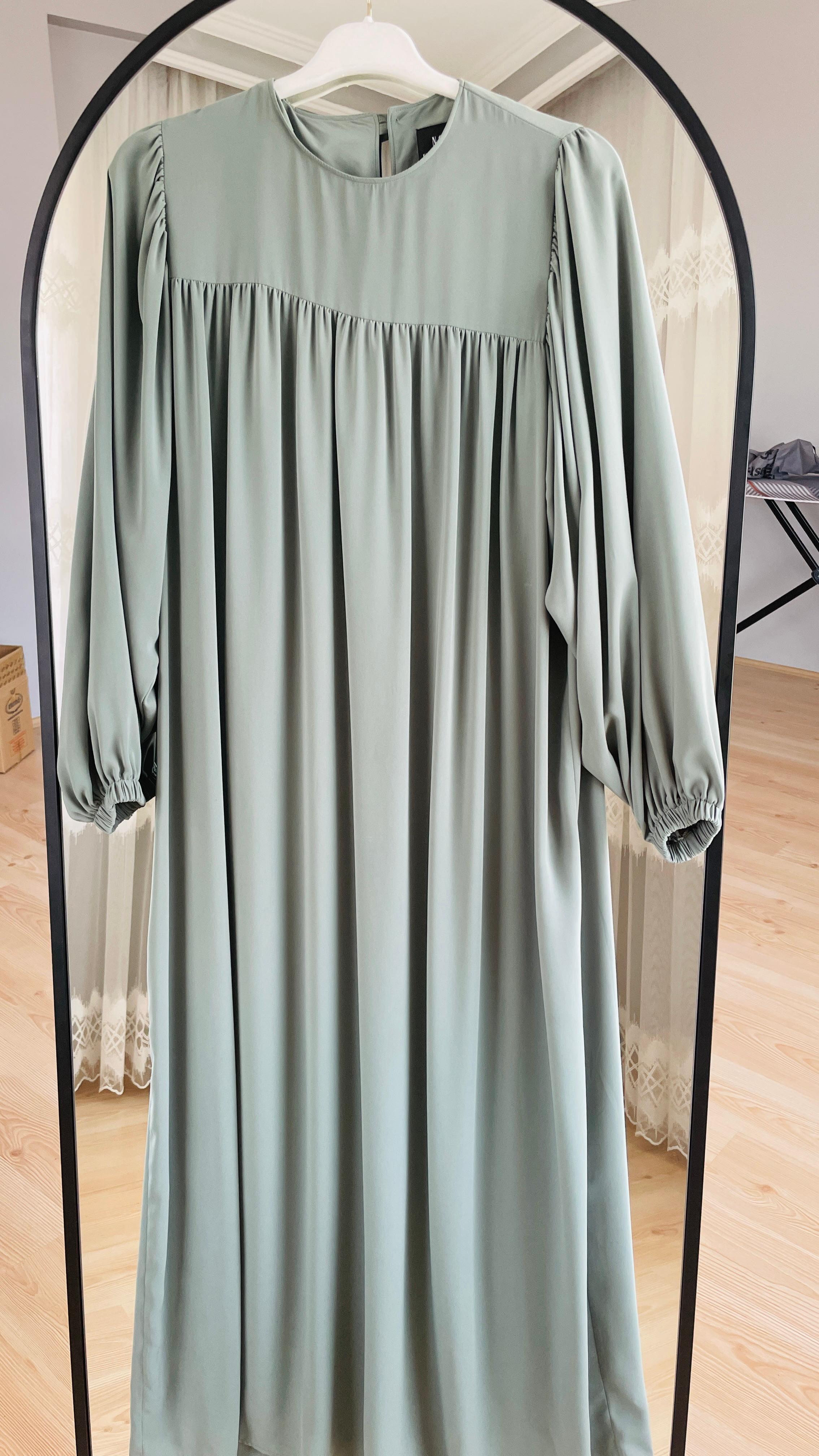 mint yeşili üstten robalı elbise