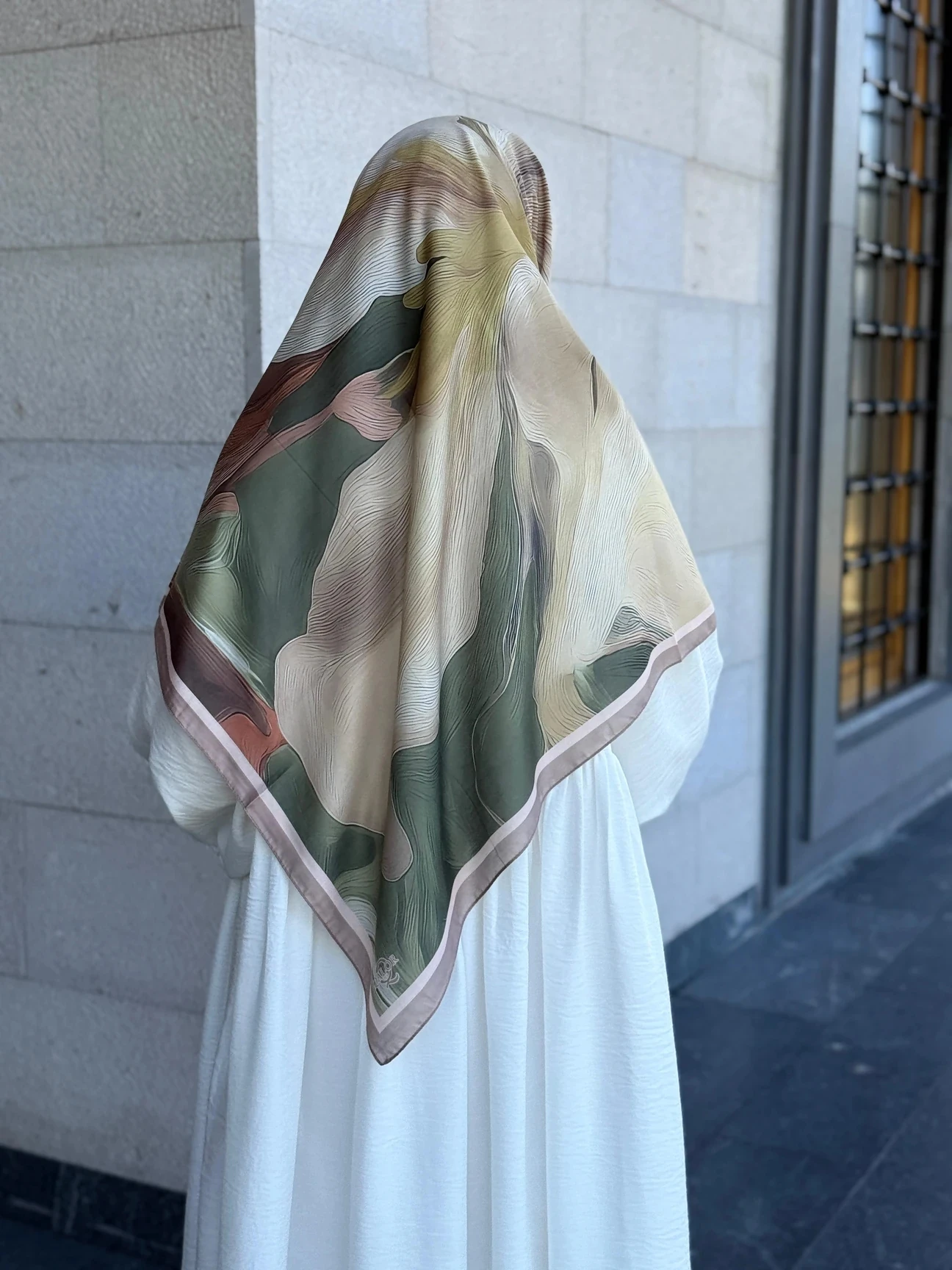 Büyük Boy Pamuklu Amber Desen Eşarp-Haki