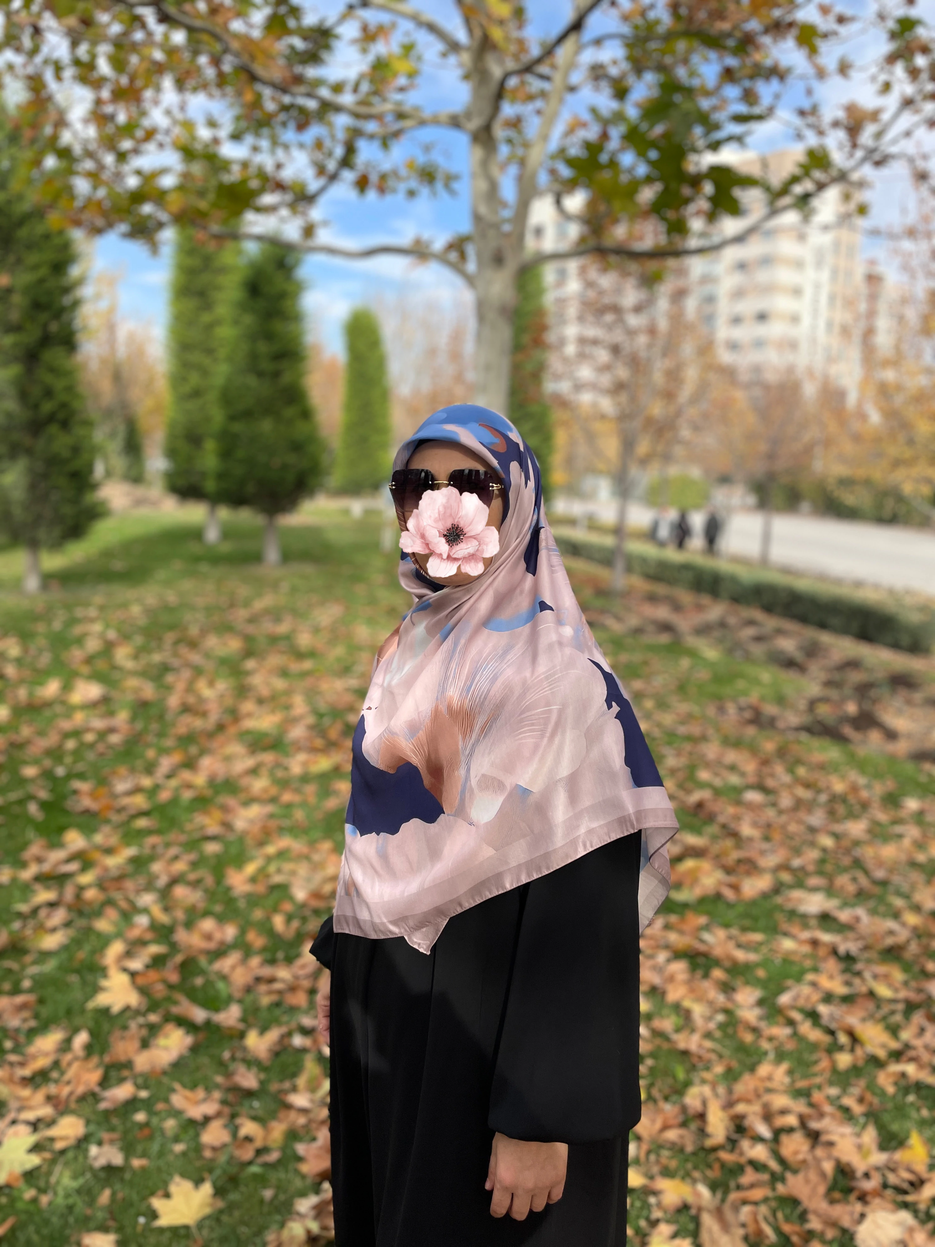 Büyük Boy Pamuklu Flora Desen Eşarp-İndigo