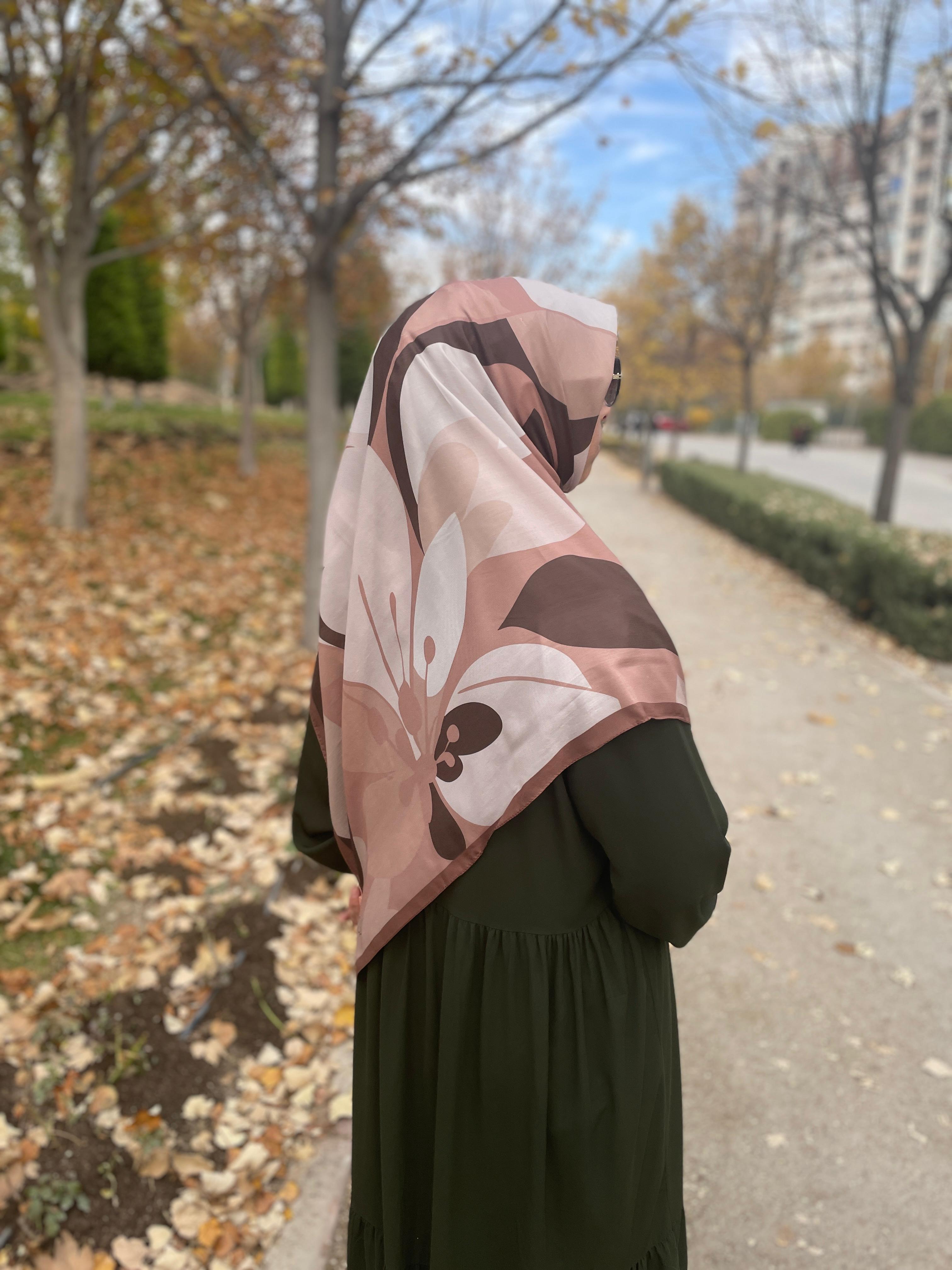 Büyük Boy Pamuklu Vera Desen Eşarp-kahve