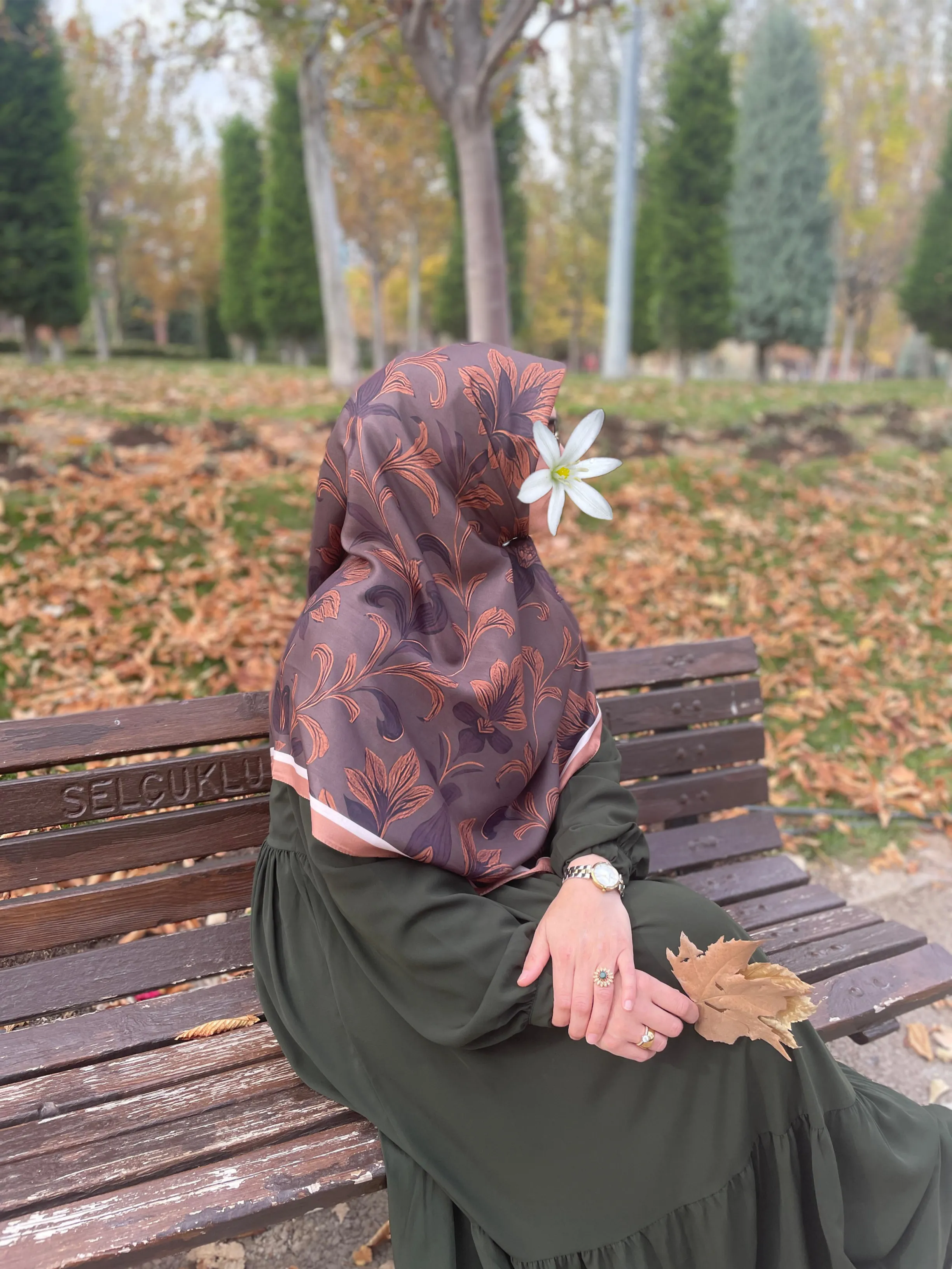 Pamuklu Yaprak Desen Eşarp-acı kahve