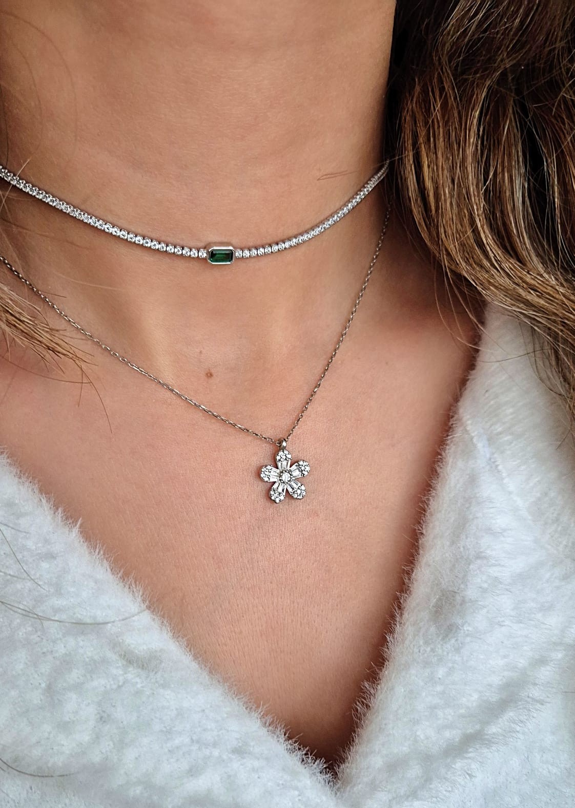 Ortası Yeşil Taşlı Choker Kolye 