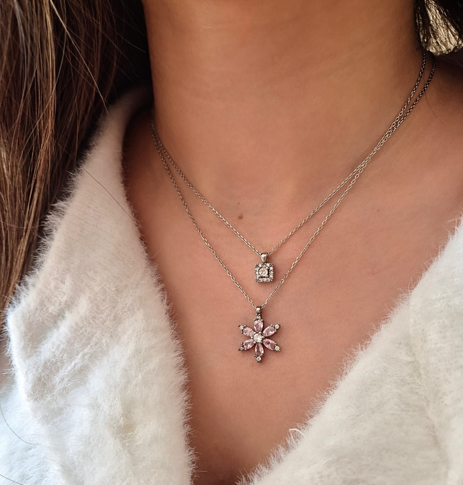 Pembe Lotus Kolye