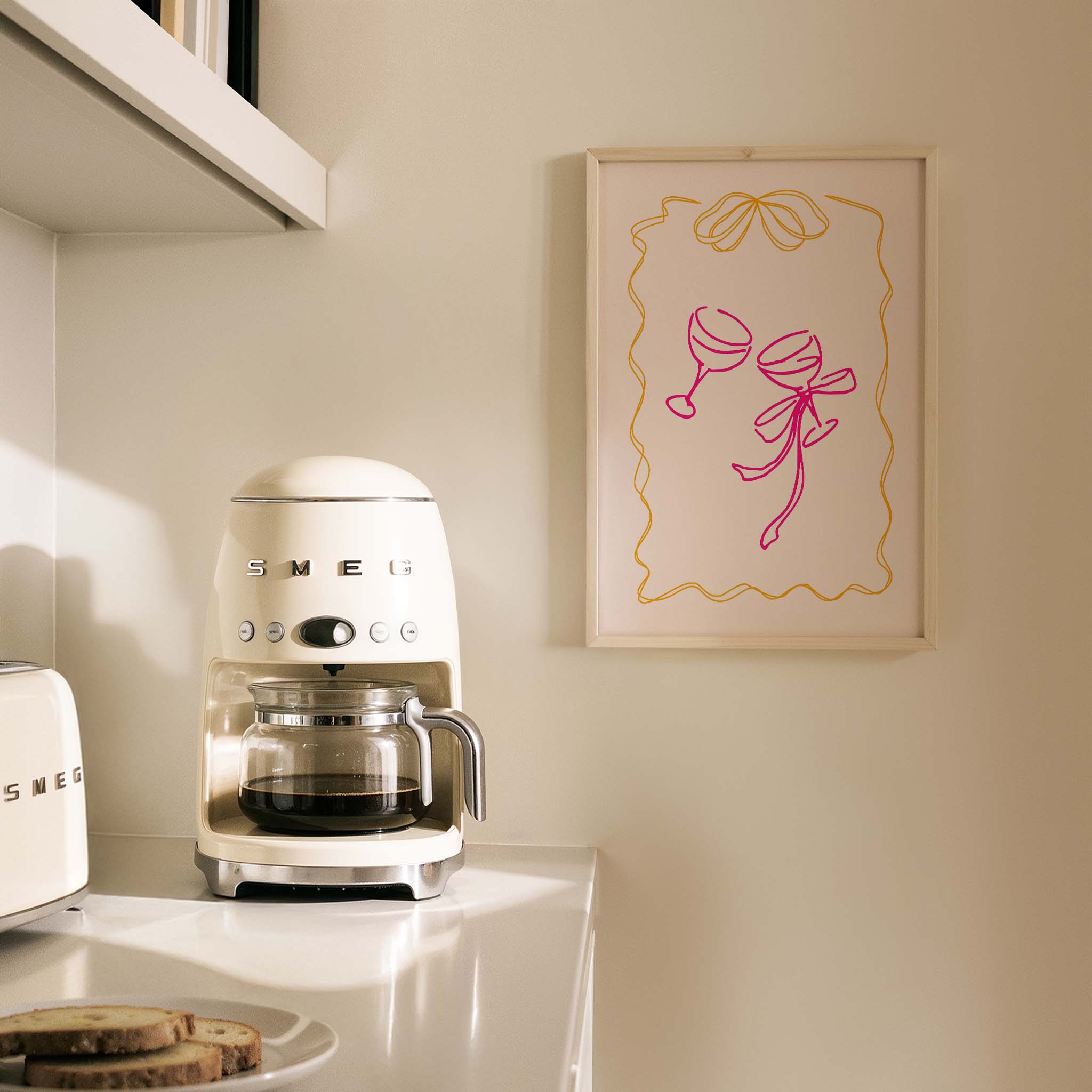 Kurdeleli Kadehler Minimal Çizim Mutfak Duvar Tablosu