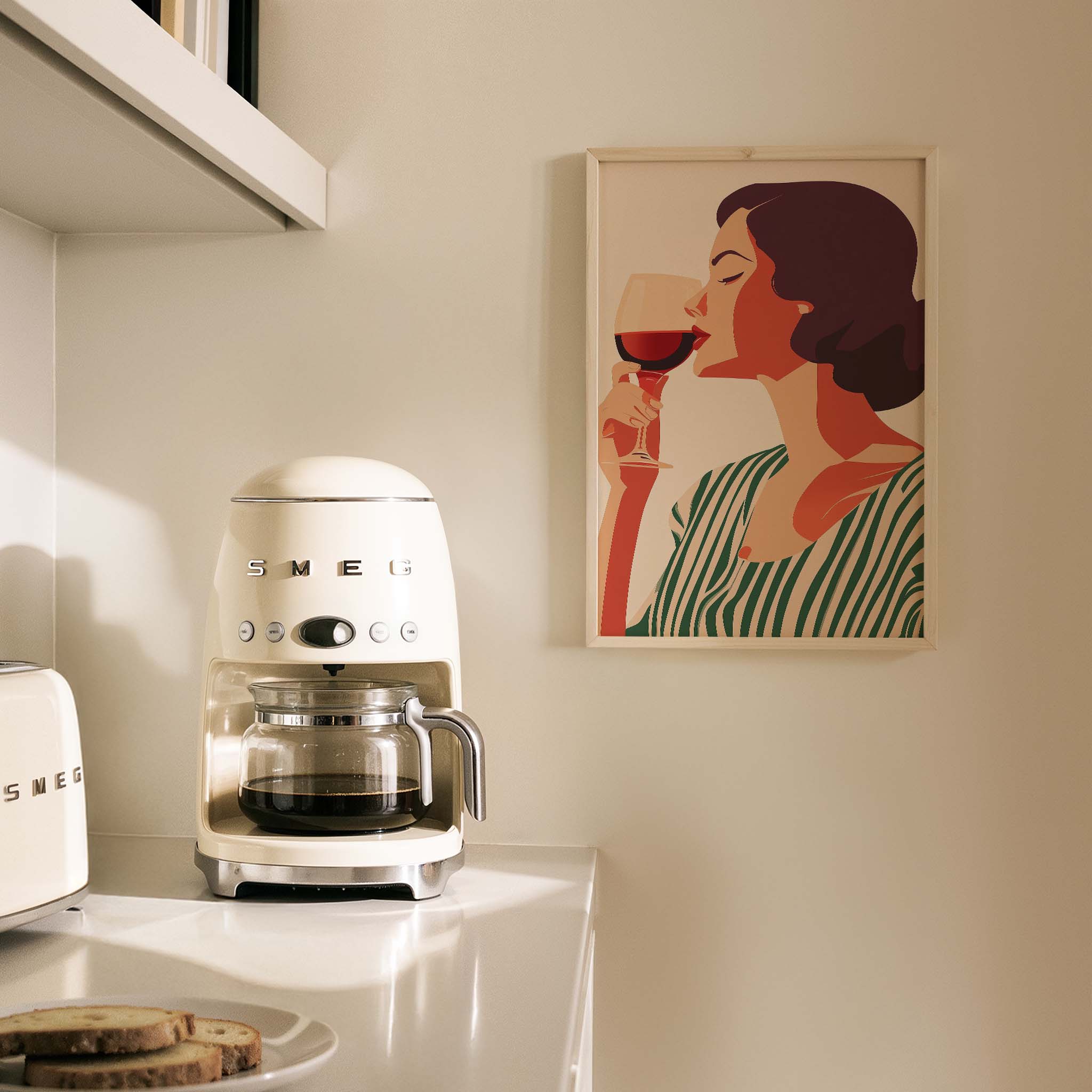 Şarap İçen Kadın Retro Maximalist Mutfak Duvar Tablosu