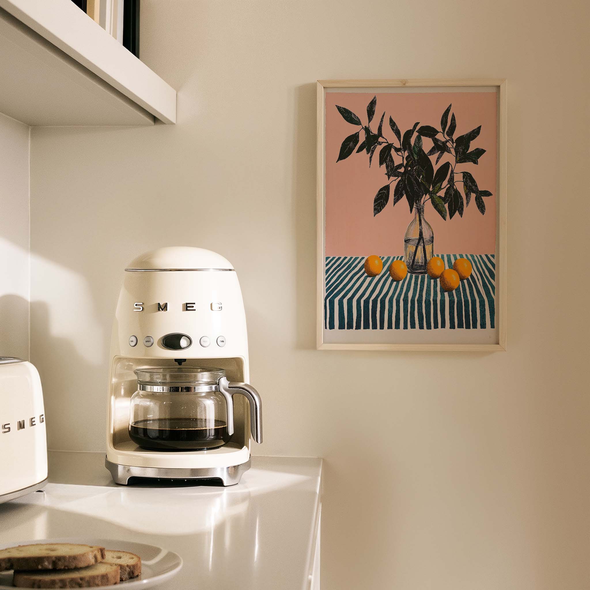 Masada Portakal ve Çizgili Vazo Meyveler Mutfak Duvar Tablosu