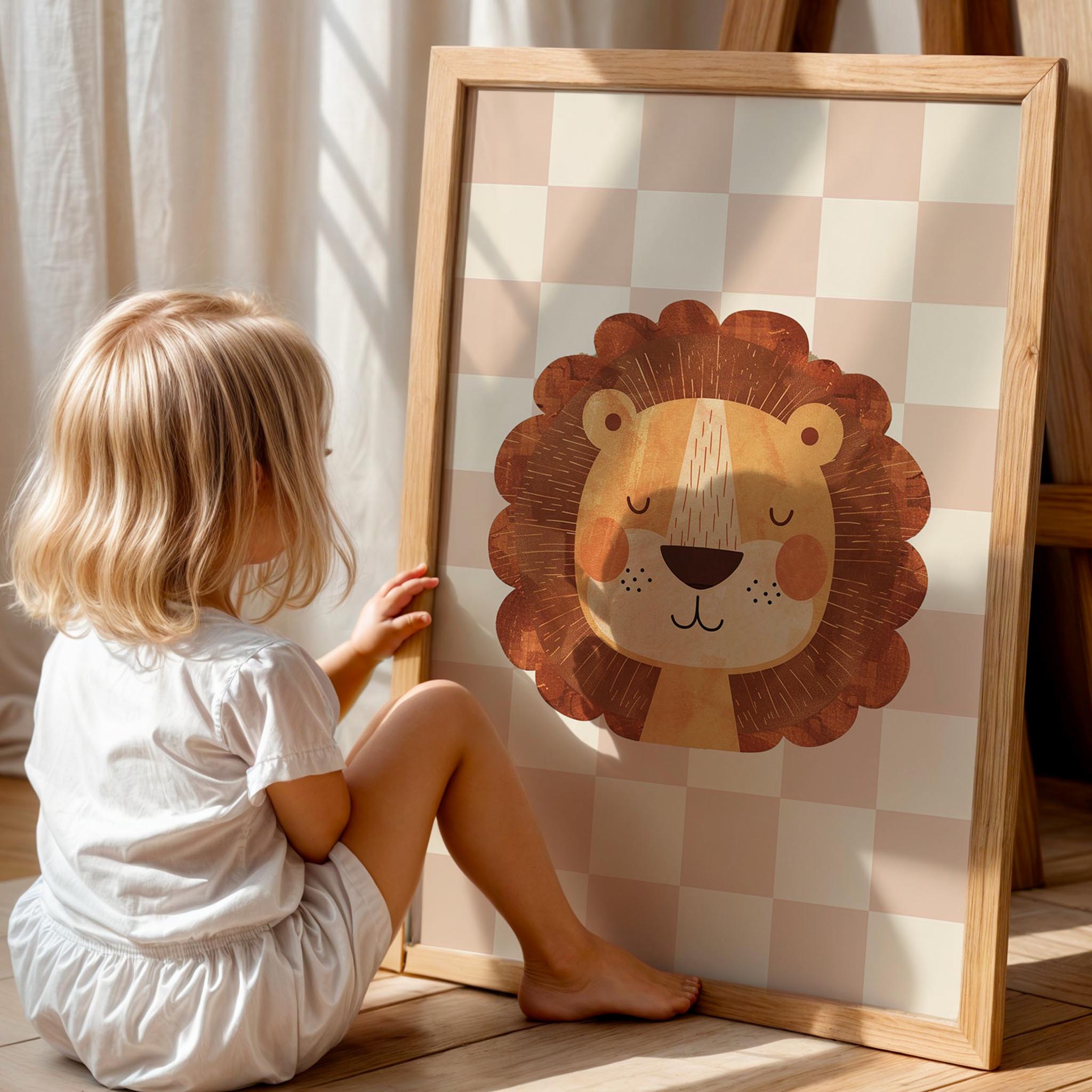 Aslan Sevimli Safari Hayvanları Pembe Kareli Fonlu Çocuk Odası Ahşap Tablo