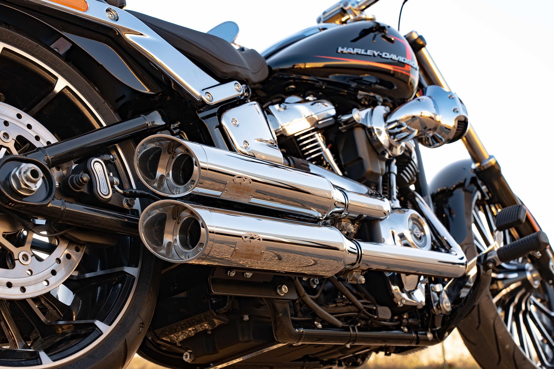 Dr. Jekill & Mr. Hyde Egzoz Harley-Davidson Sport Glide (FLSB)