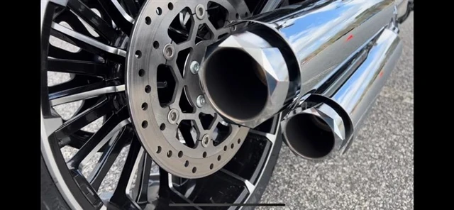 Softail Long Tip Compatible Exhaust Pipes | Chrome