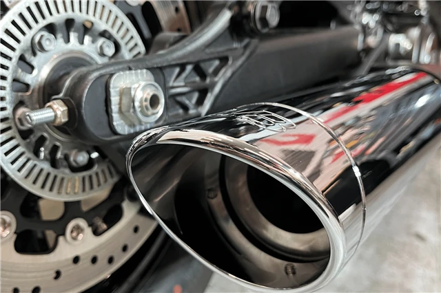 2025 Indian Scout 2-1 Slip-On Muffler | Chrome