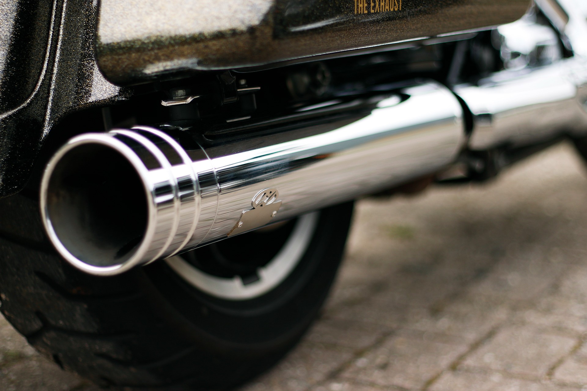 Dr. Jekill & Mr. Hyde Egzoz Harley-Davidson Street Glide ST (FLHXST)