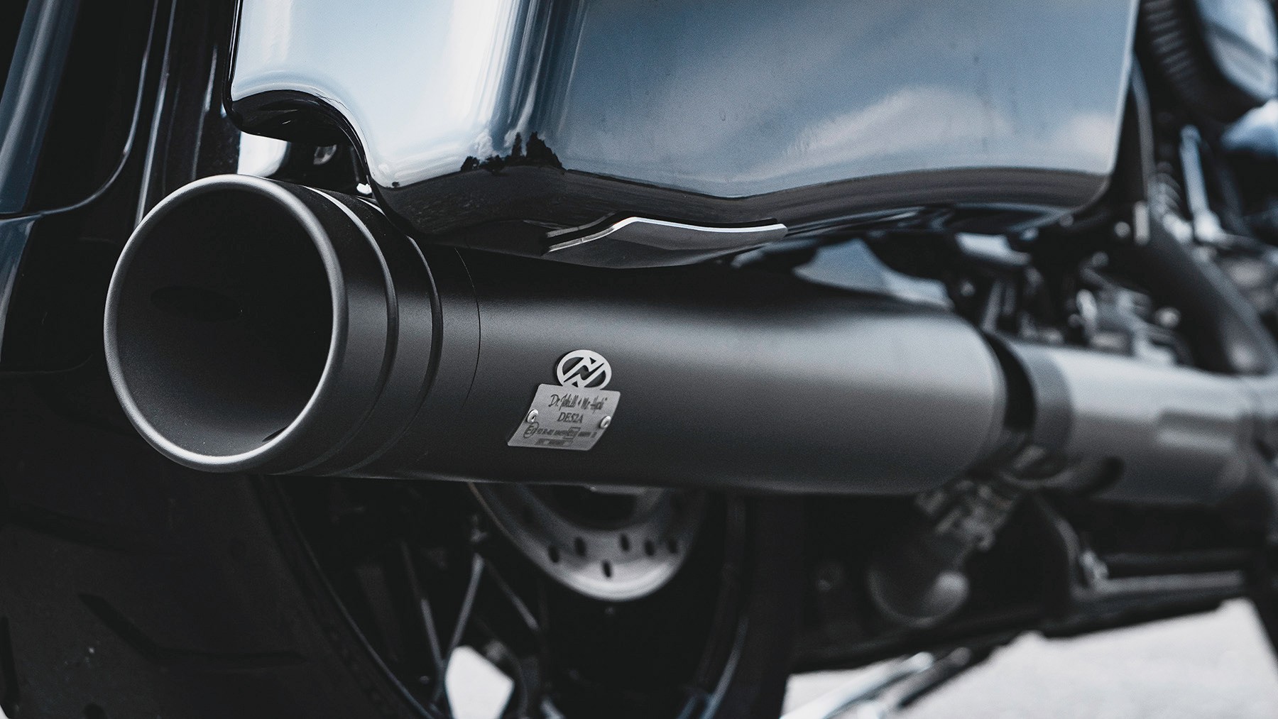 Dr. Jekill & Mr. Hyde Egzoz Harley-Davidson Street Glide ST (FLHXST)