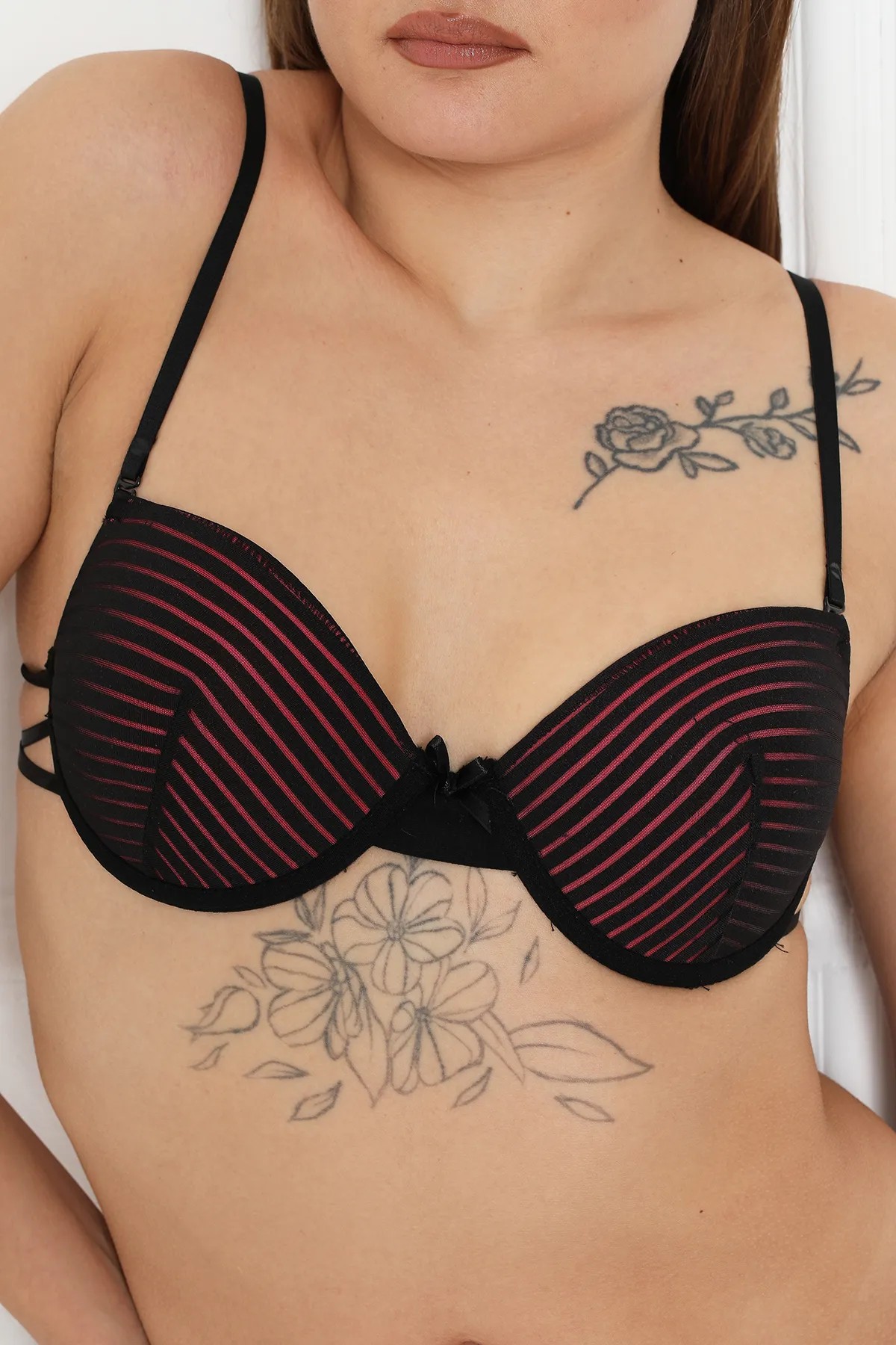 Luvty Siyah Detaylı Destekli Push Up Sütyen