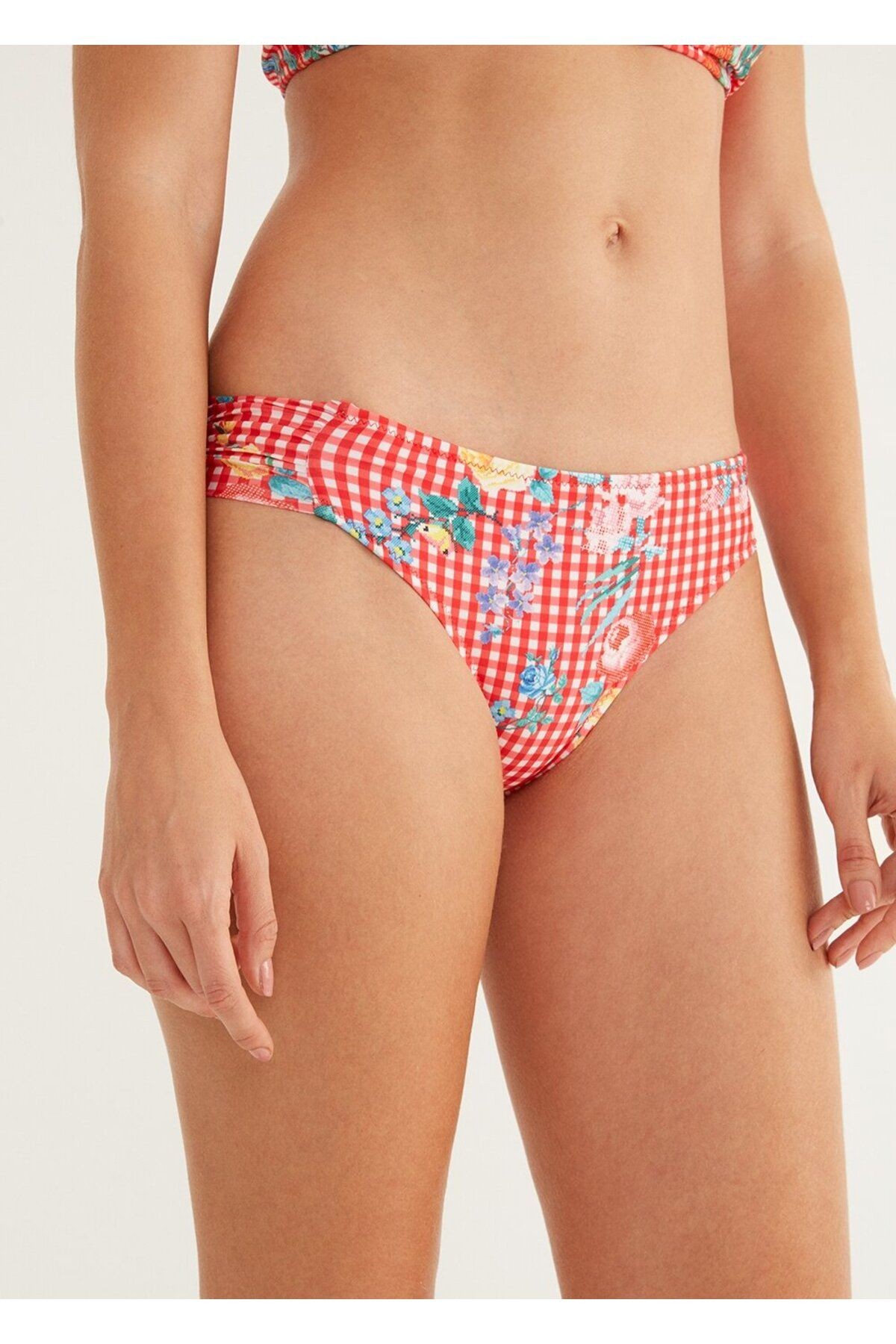 Suwen Yanı Pileli Bikini Alt