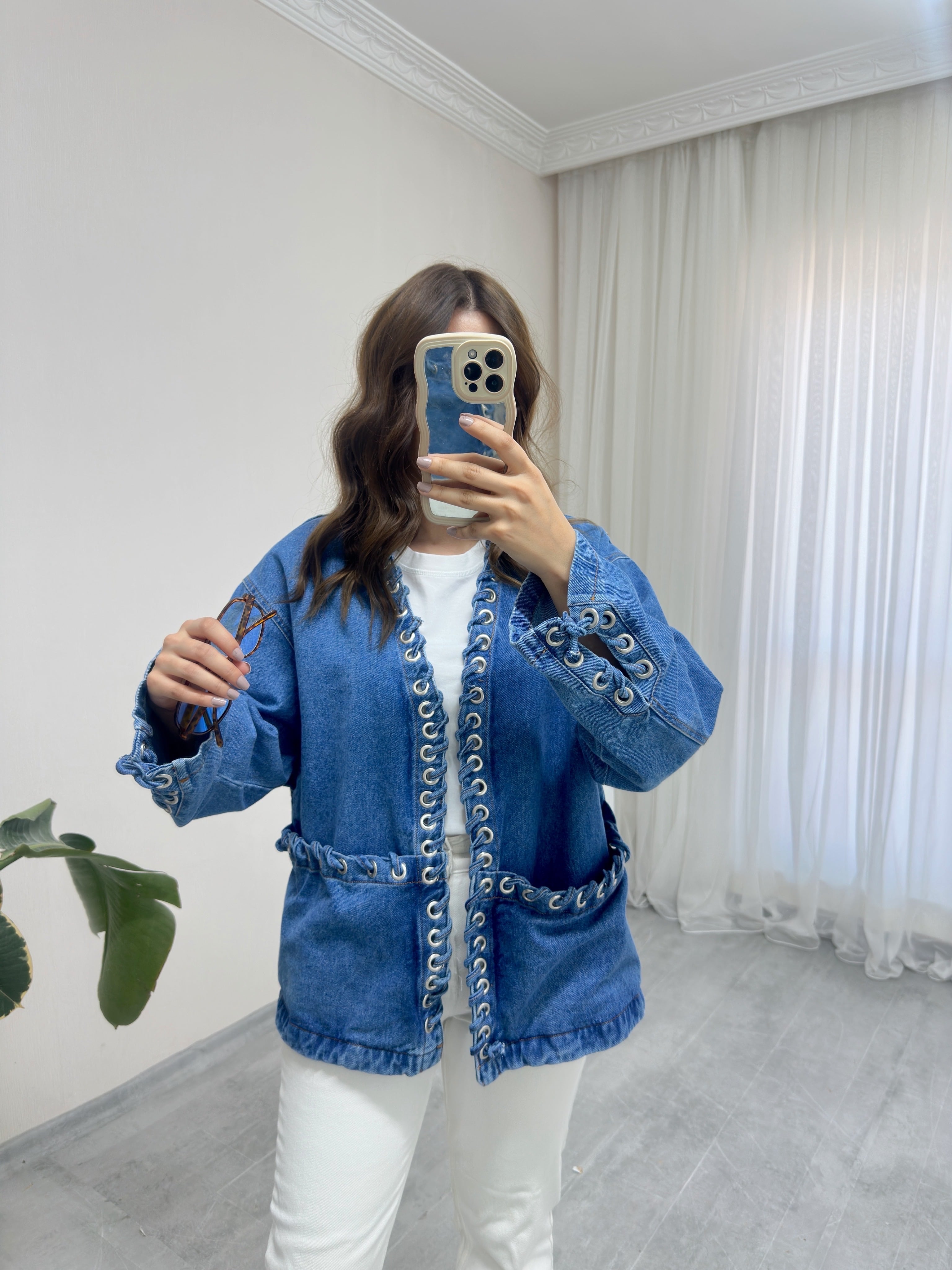 Kuş Gözü Detaylı Denim Ceket 