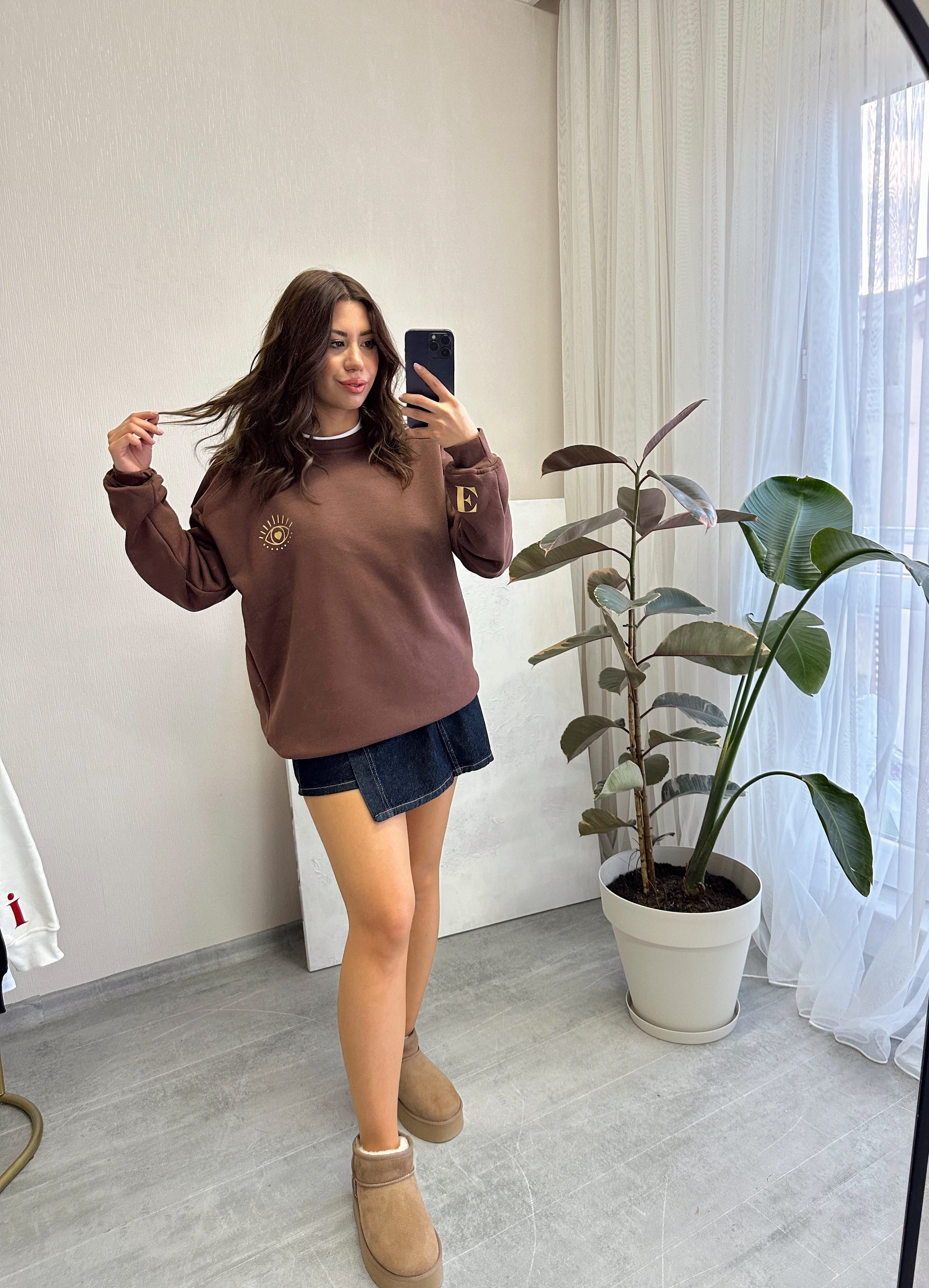 Kişiye Özel Harfli Kahverengi Sweatshirt