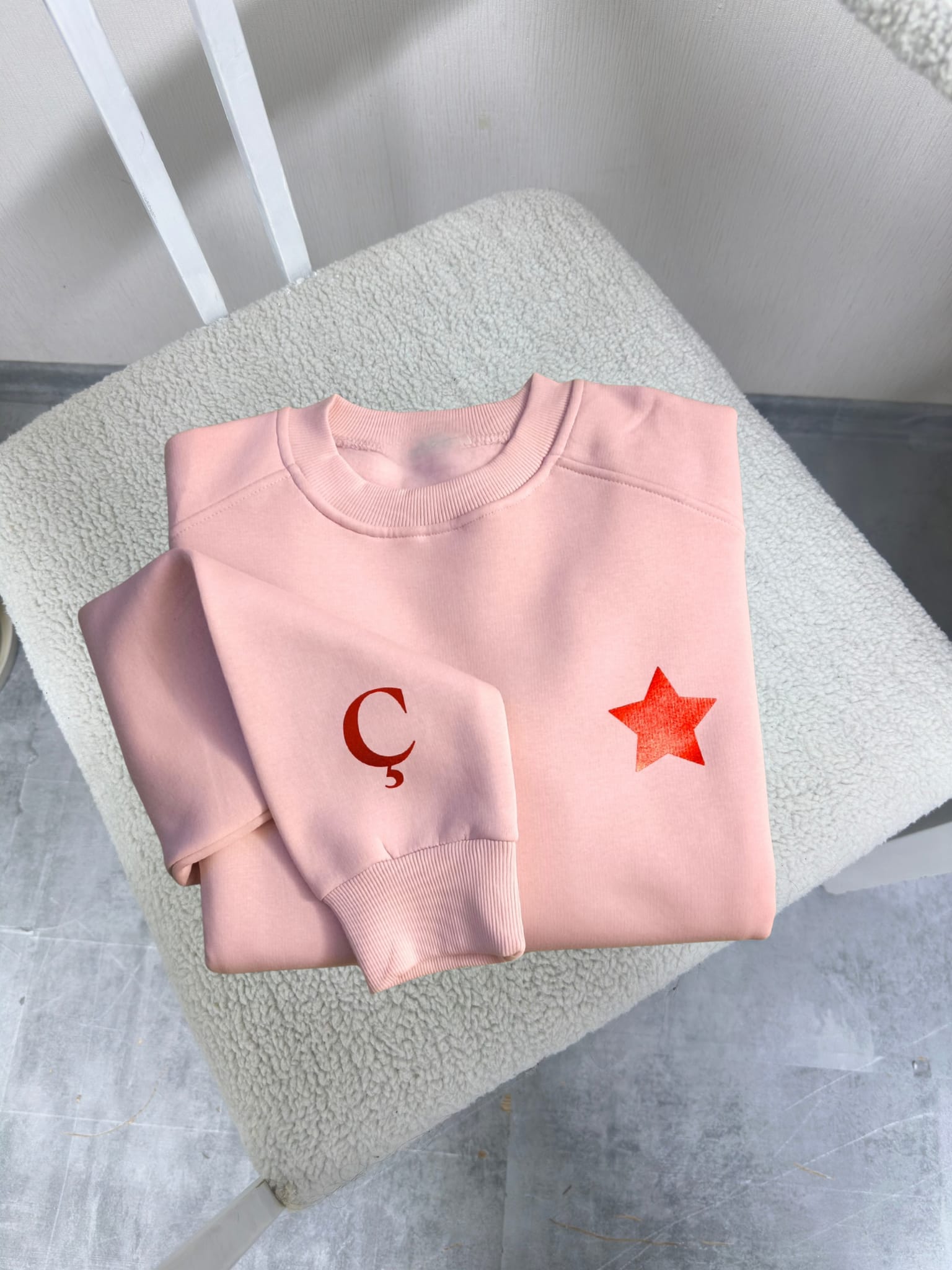 Kişiye Özel Harfli Toz Pembe Sweatshirt